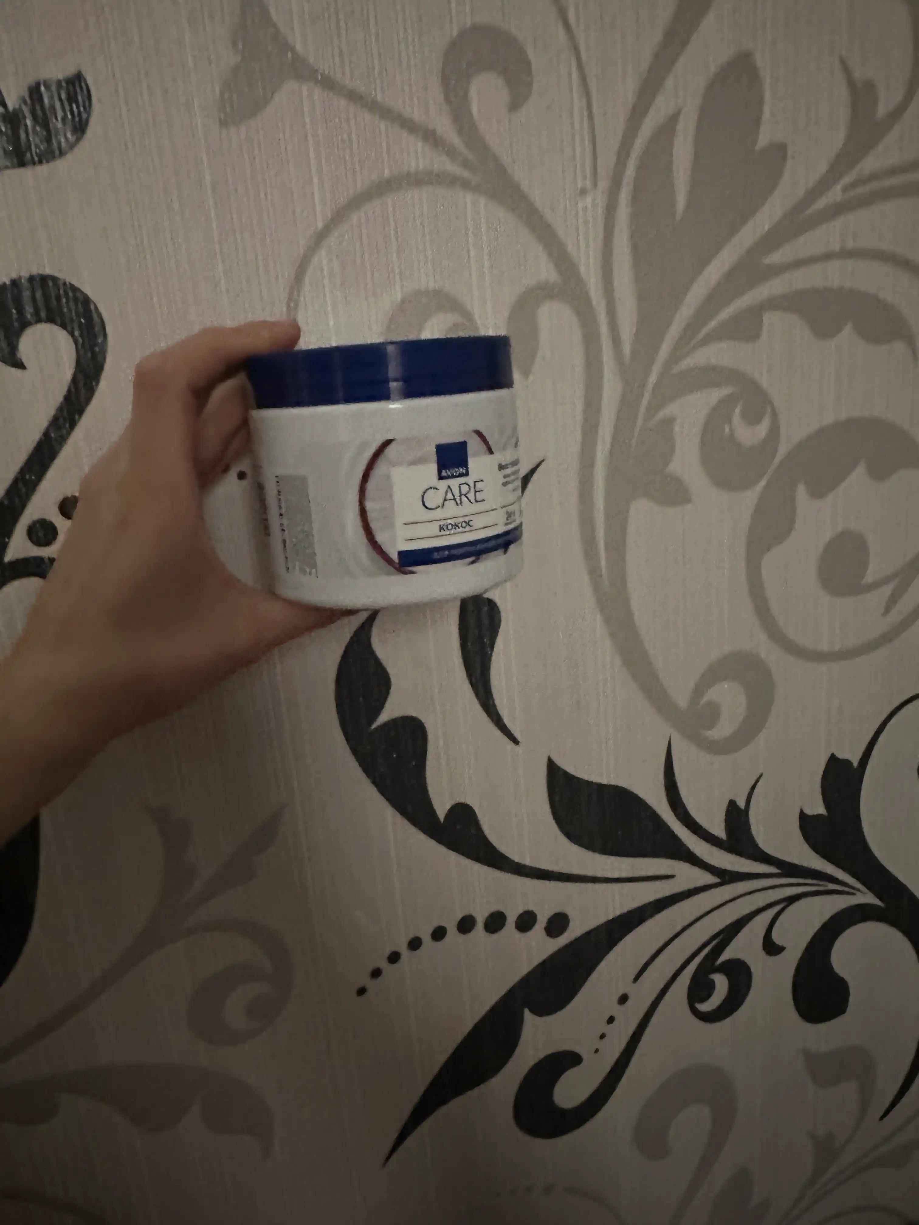 Yuz, qo‘l va tana uchun "Avon" tiklovchi ko‘p funksiyali kremi, kokos moyi bilan, 400 ml