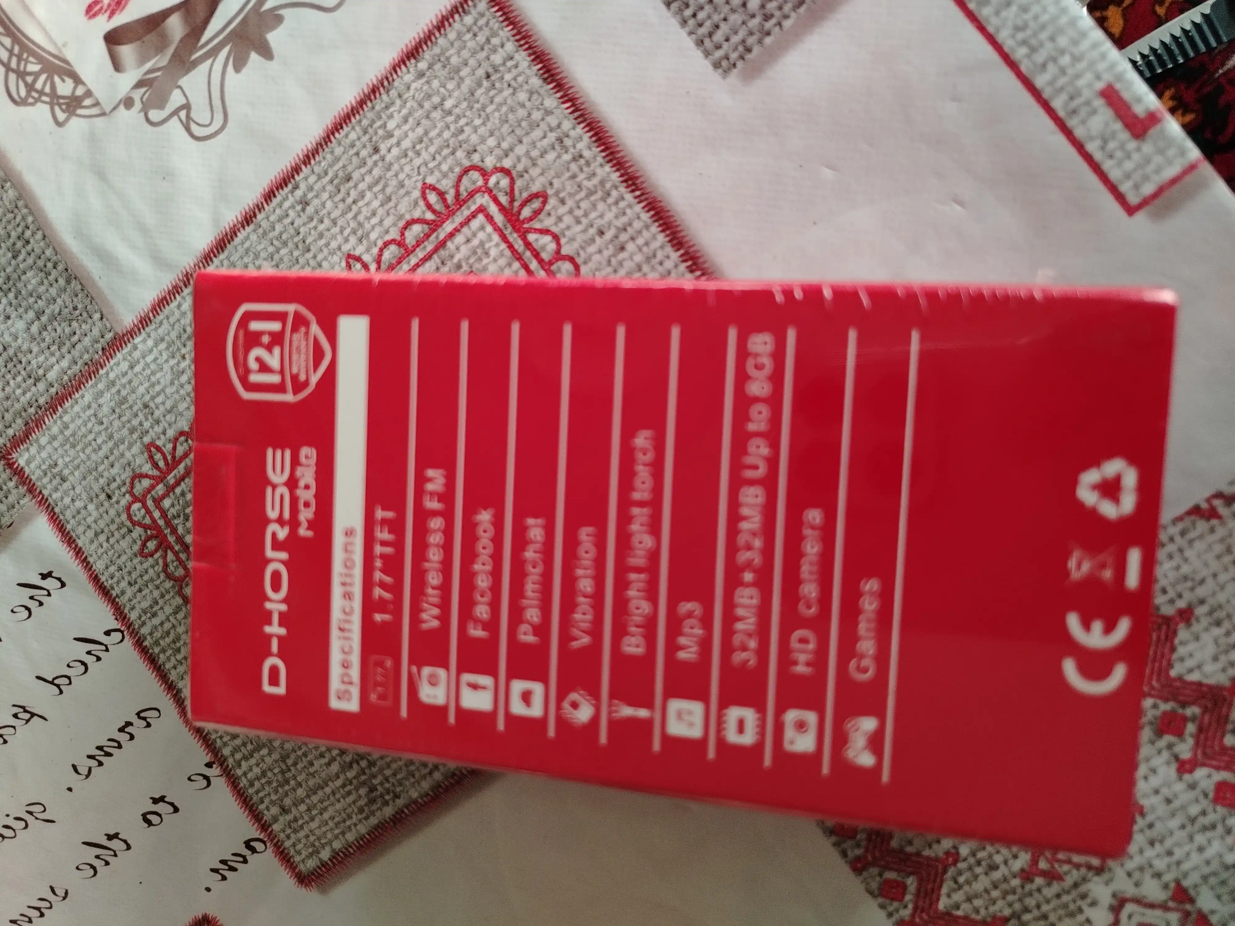 Knopkali telefon D-Horse K313, 2 sim karta, IMEI o'tgan, FM radio, 600 mAh, zaryadkasi bor
