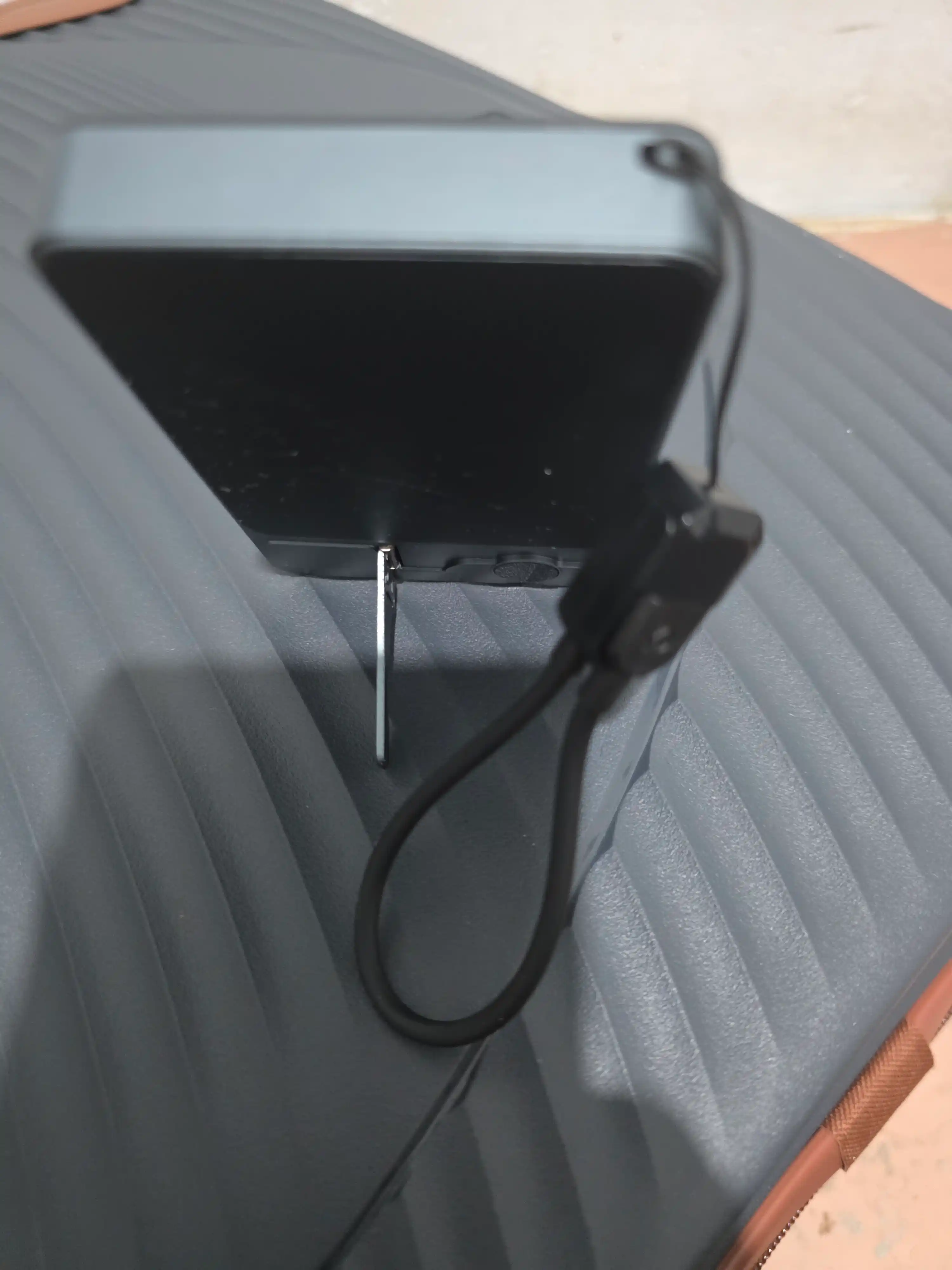 MagSafe tashqi batareyasi, PowerBank 10 000 mAh, 20 Vt magnitli, tez zaryadlanuvchi