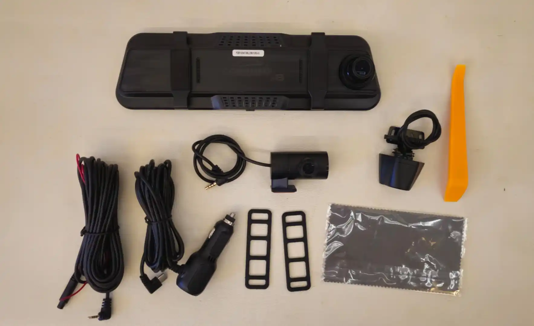 Videoregistrator-oyna PREMIUM-P8 Series (3 kamera, 2.5K,Wi-Fi), Tungi rejim + 32Gb fleshka