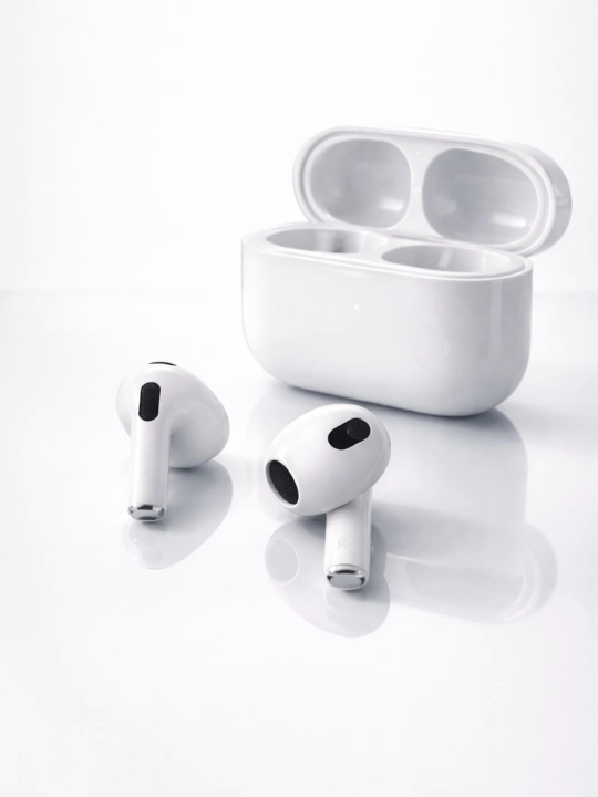 Pro 3 Simsiz Bluetooth naushniklari — oq/qora, sensorli, kuchli bass