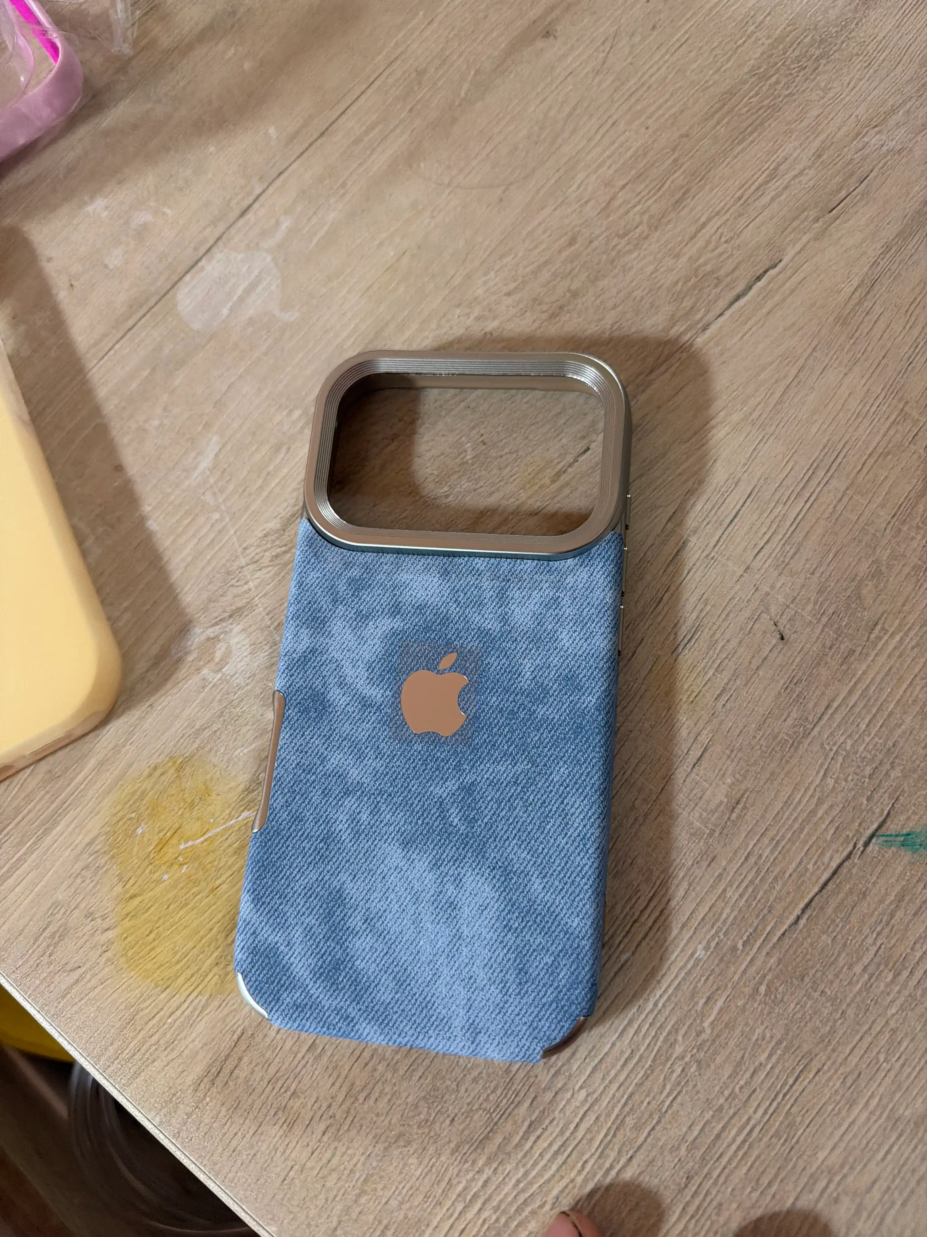 Chexol iPhone uchun 11, 12, 13, 14, 15, 16, 17, Pro, Plus, Pro max