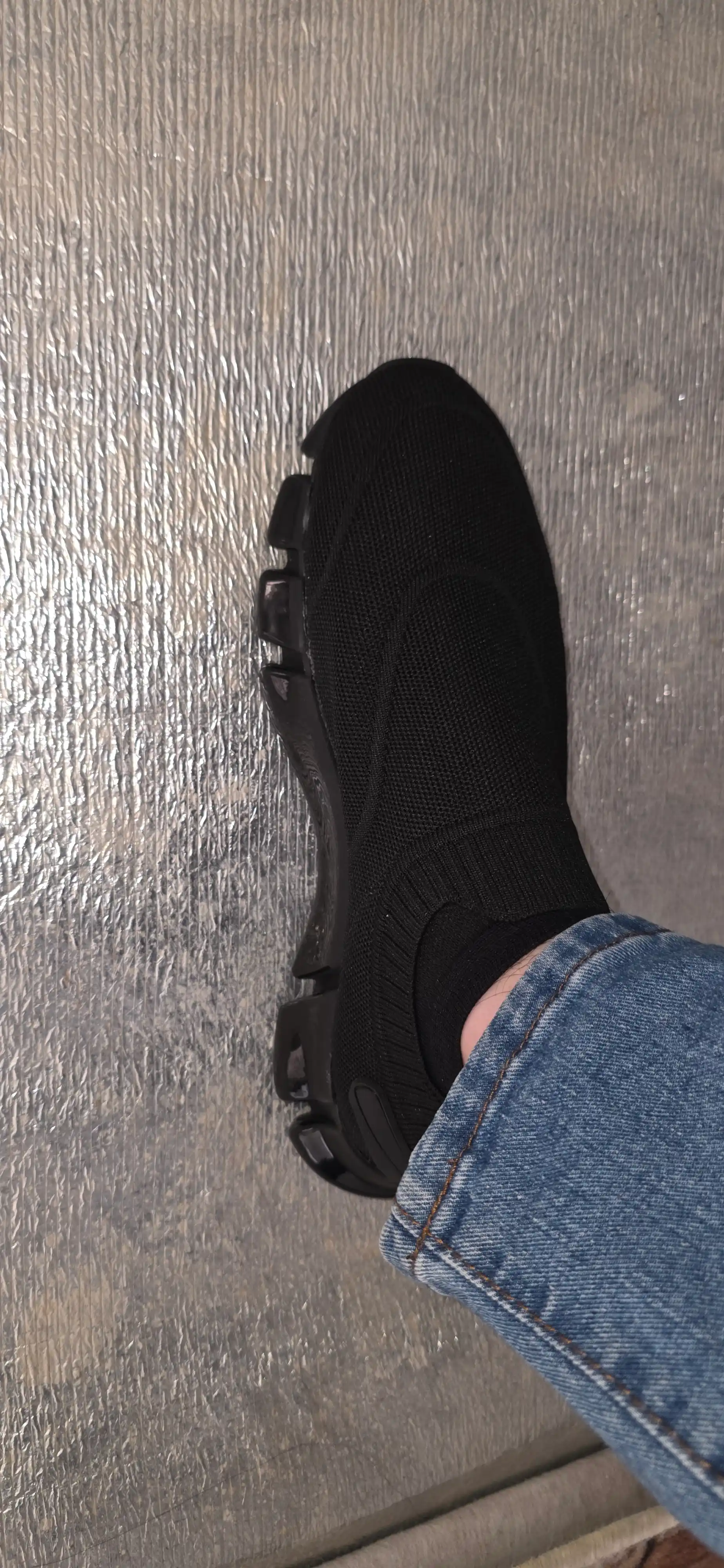 Tod's erkaklar sliponlari- sliponlar, o'z o'lchamiga mos keladi