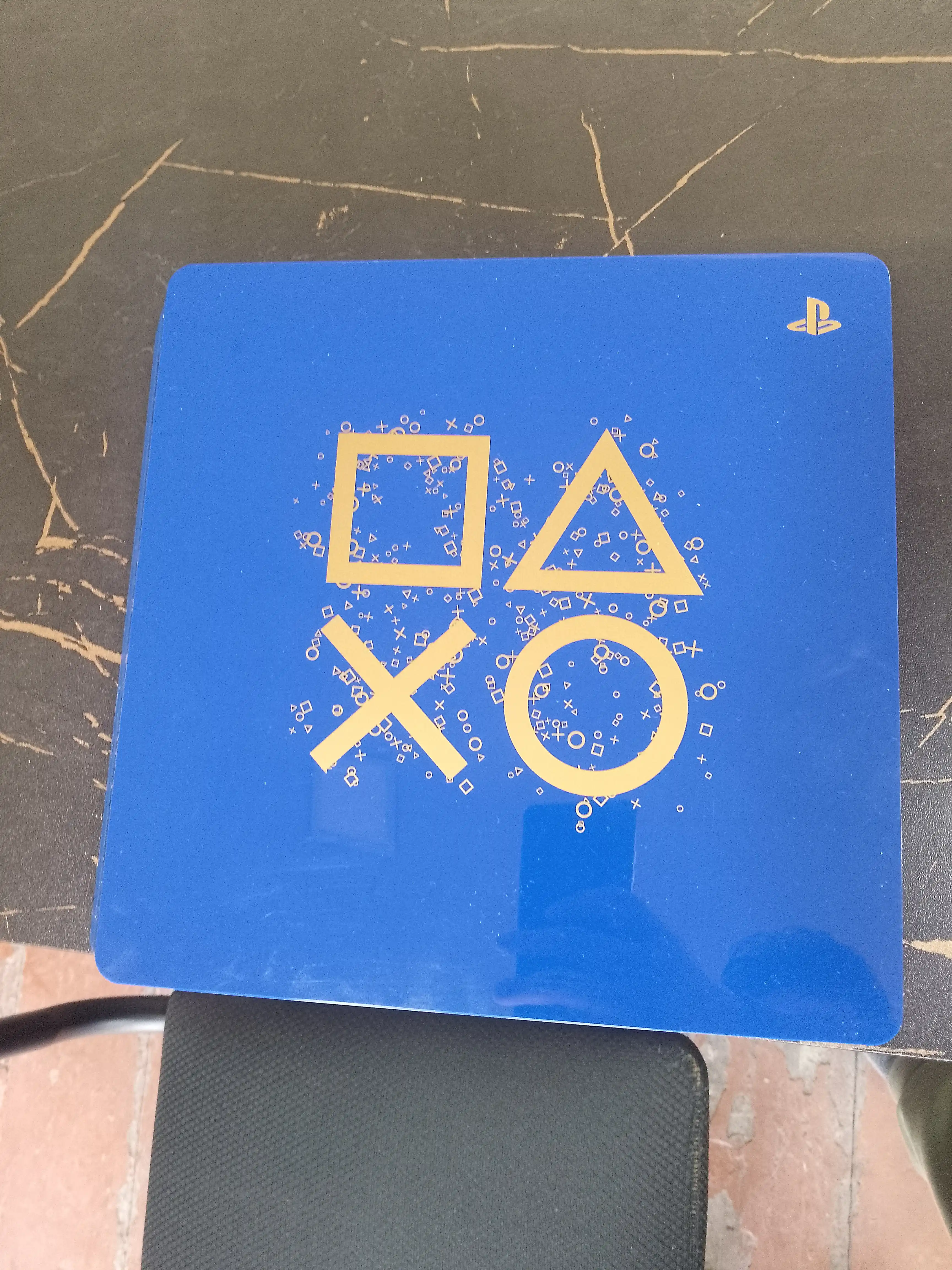 14 ta o‘yinli Playstation 4 Slim o‘yin pristavkasi, GOLDHEN