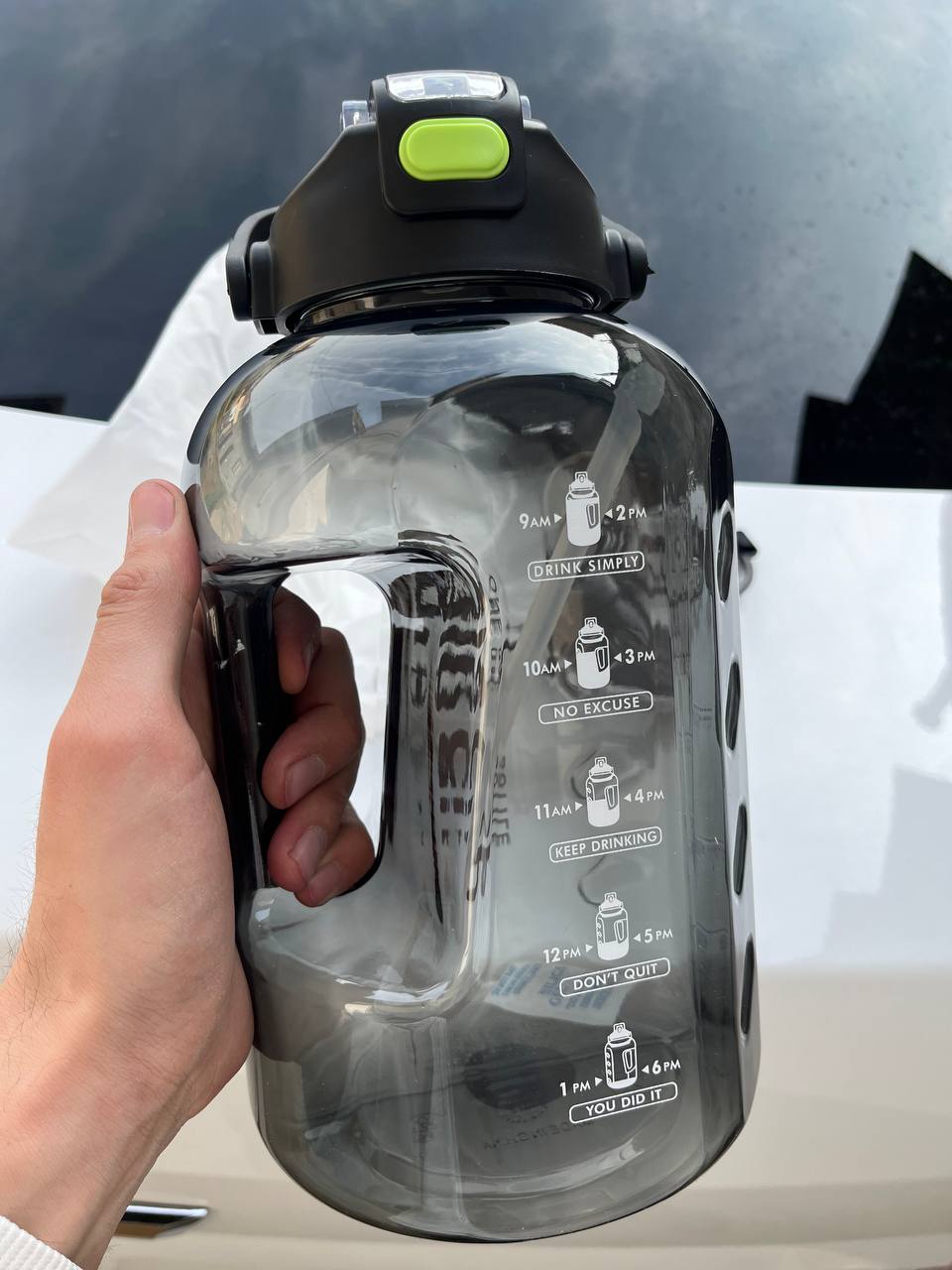 Suv va ichimliklar uchun trubkali katta butilka, 3000 ml, BIG Cup