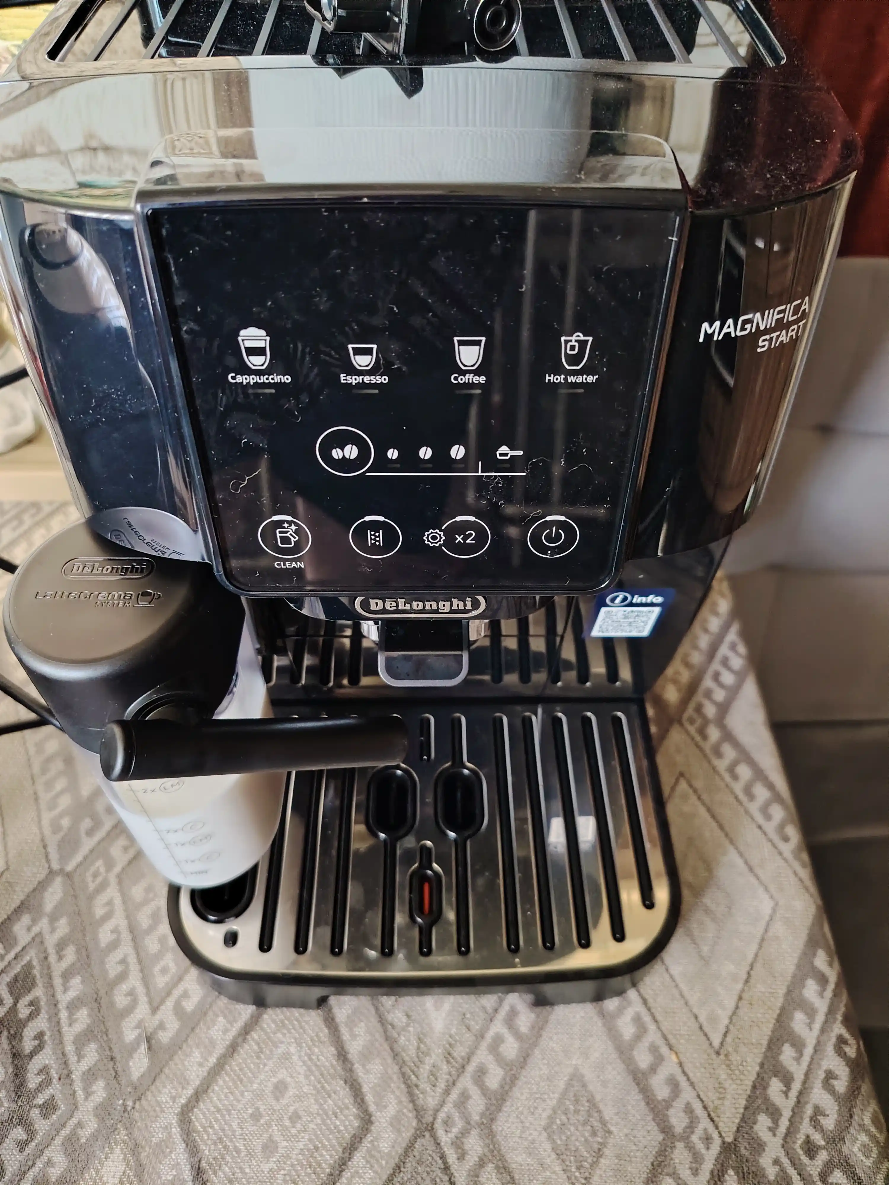 DeLonghi ECAM220.60.B Magnifica Start avtomatik qahva mashinasi LatteCrema
