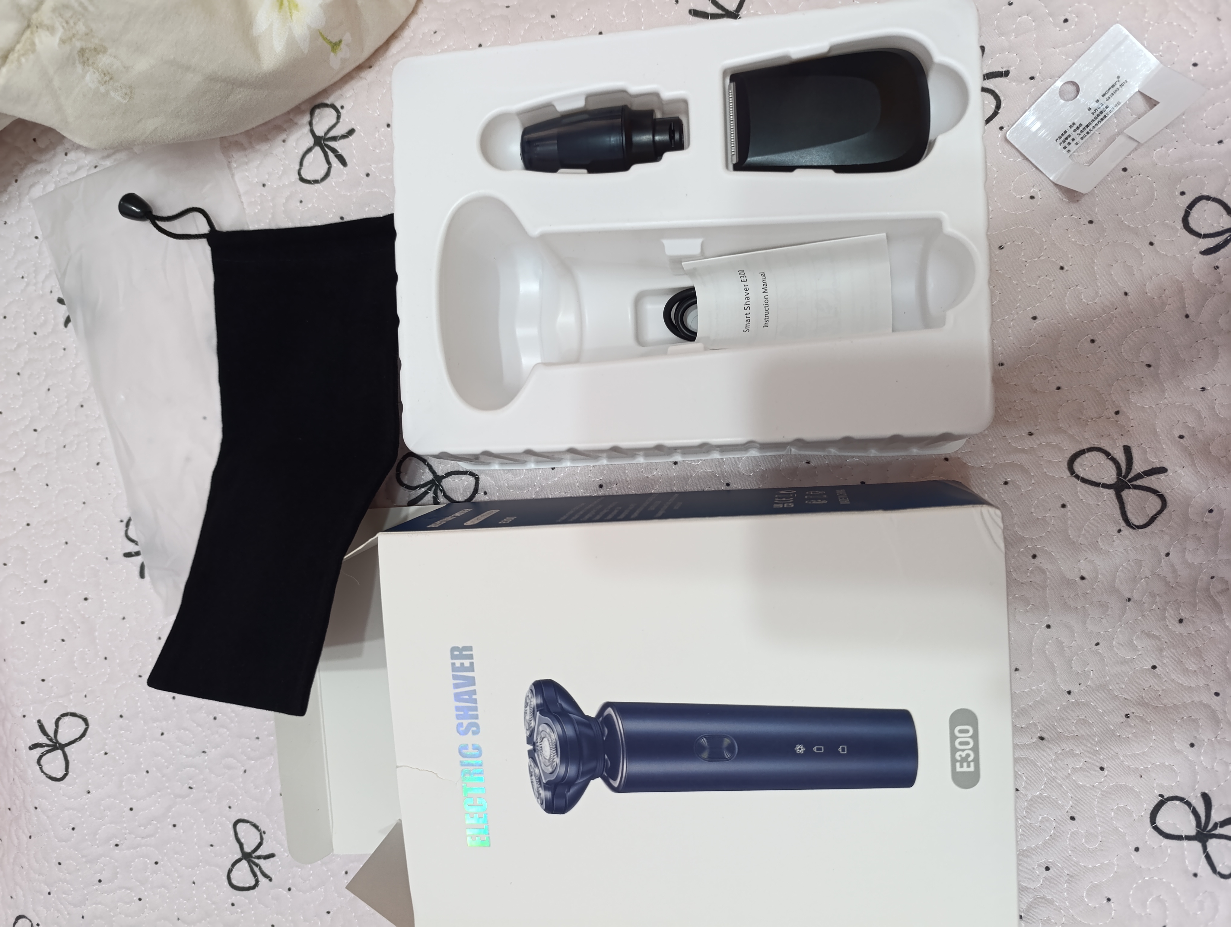Elektr ustara va trimmer 3 tasi 1 da, mashinkalar soqol olish uchun, trimmer