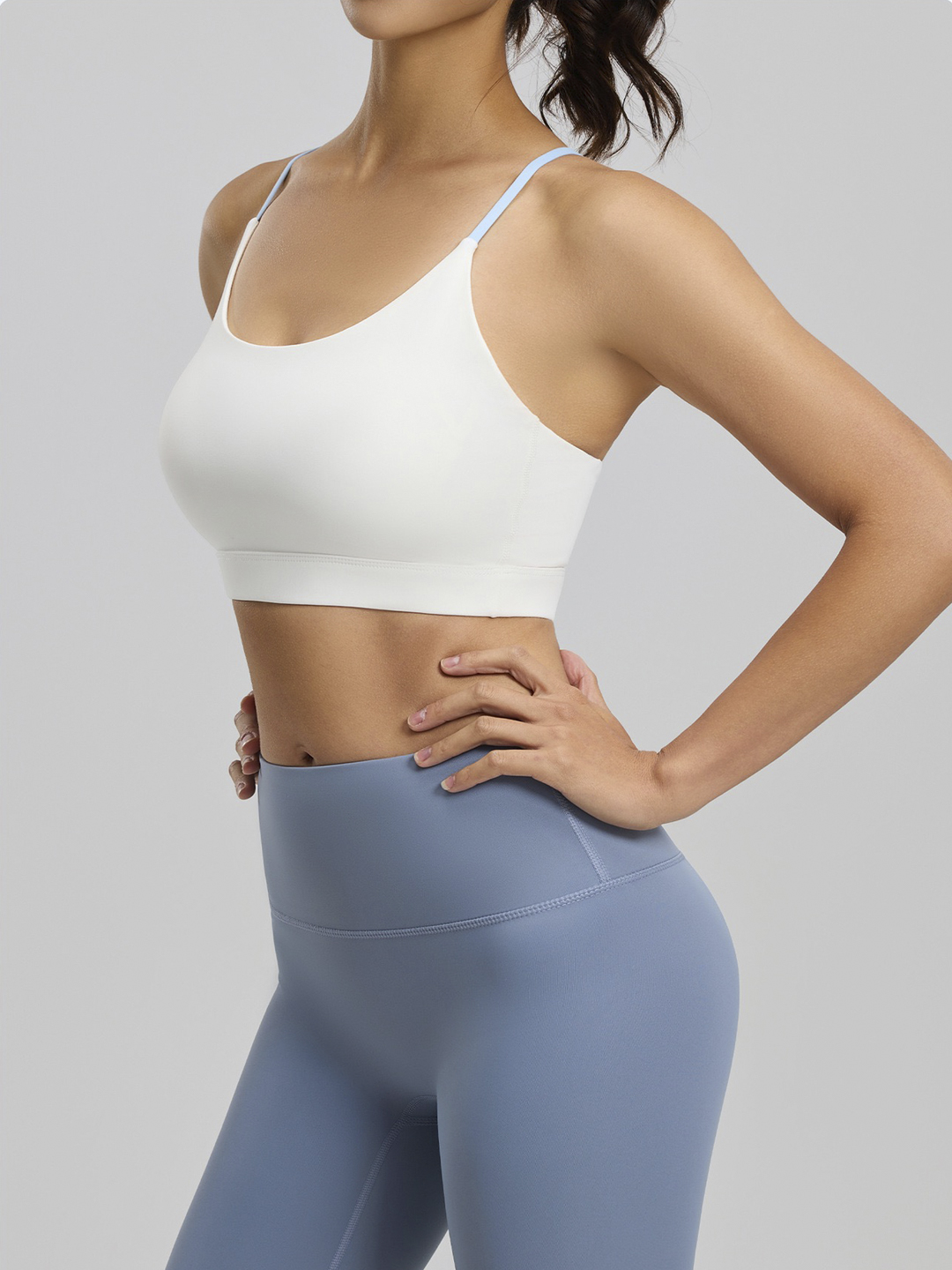 Sport top, fitnes uchun chashkali sport topi, yoga, sport kiyimlari ayollar uchun