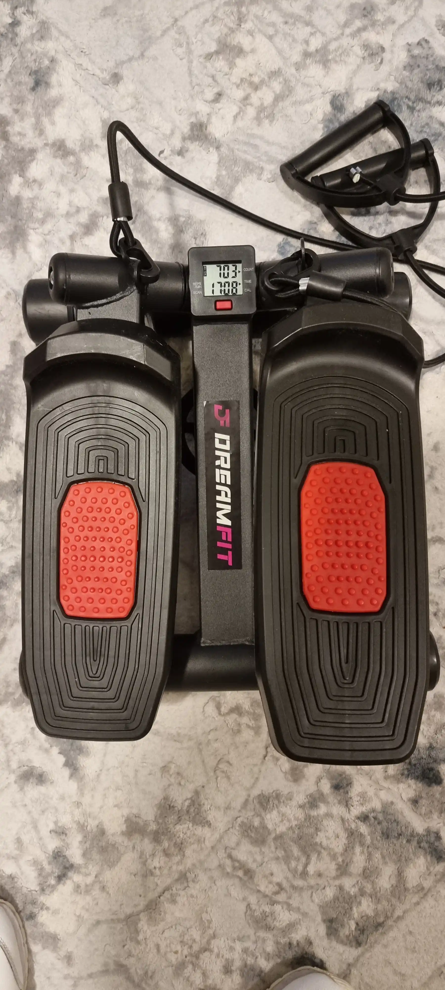 Stepper trenajyor – press, son, bel va oyoq mushaklari uchun, espanderli mini stepper