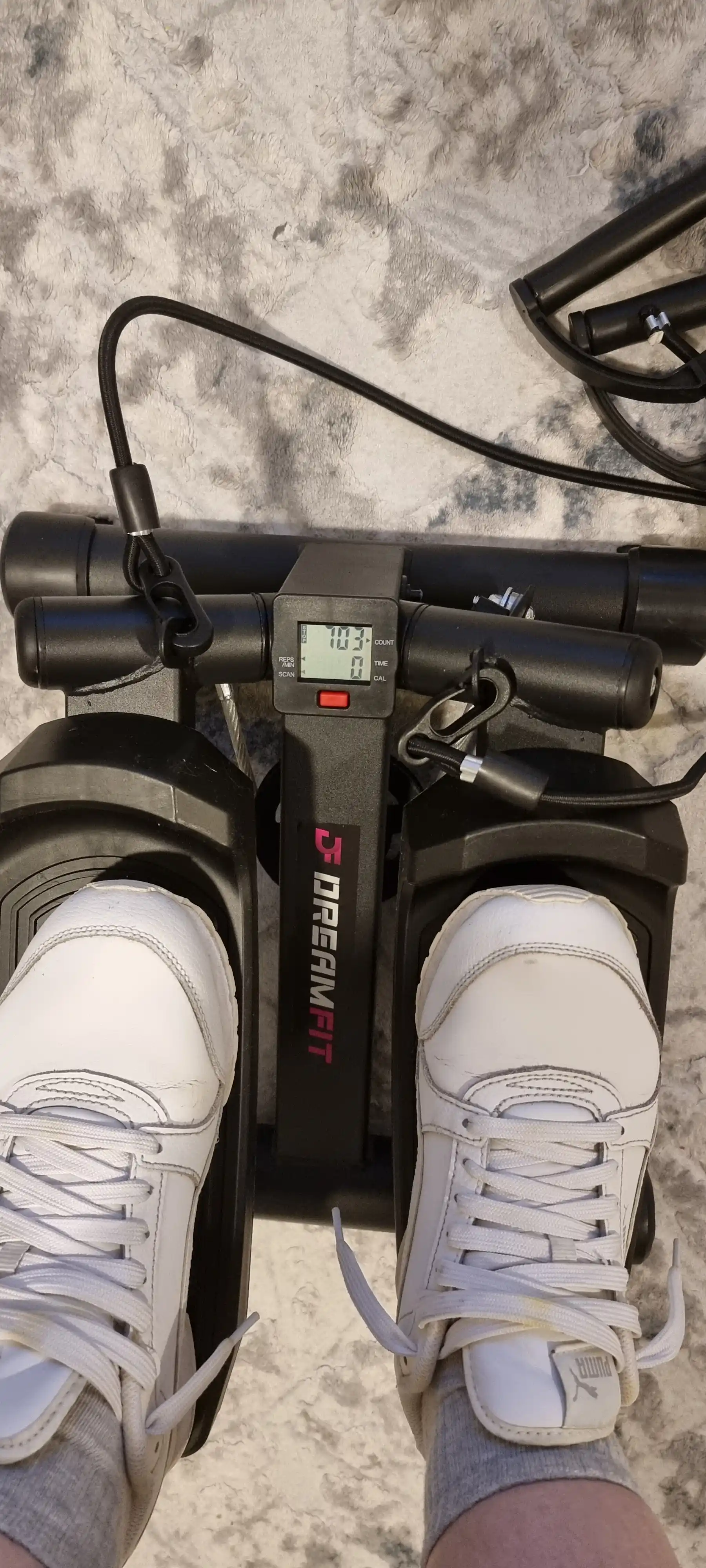 Stepper trenajyor – press, son, bel va oyoq mushaklari uchun, espanderli mini stepper