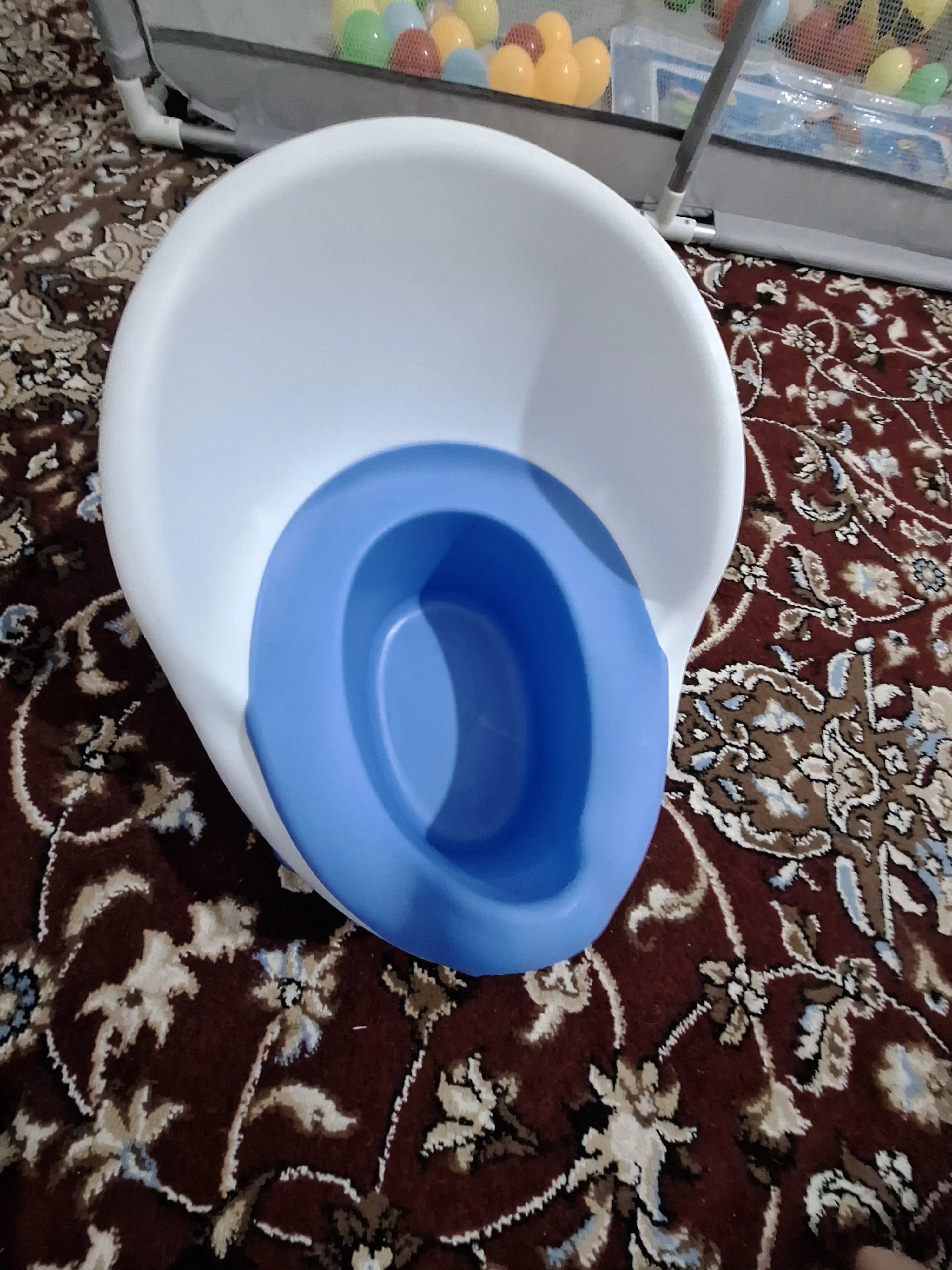 Детский горшок со спинкой и крышкой