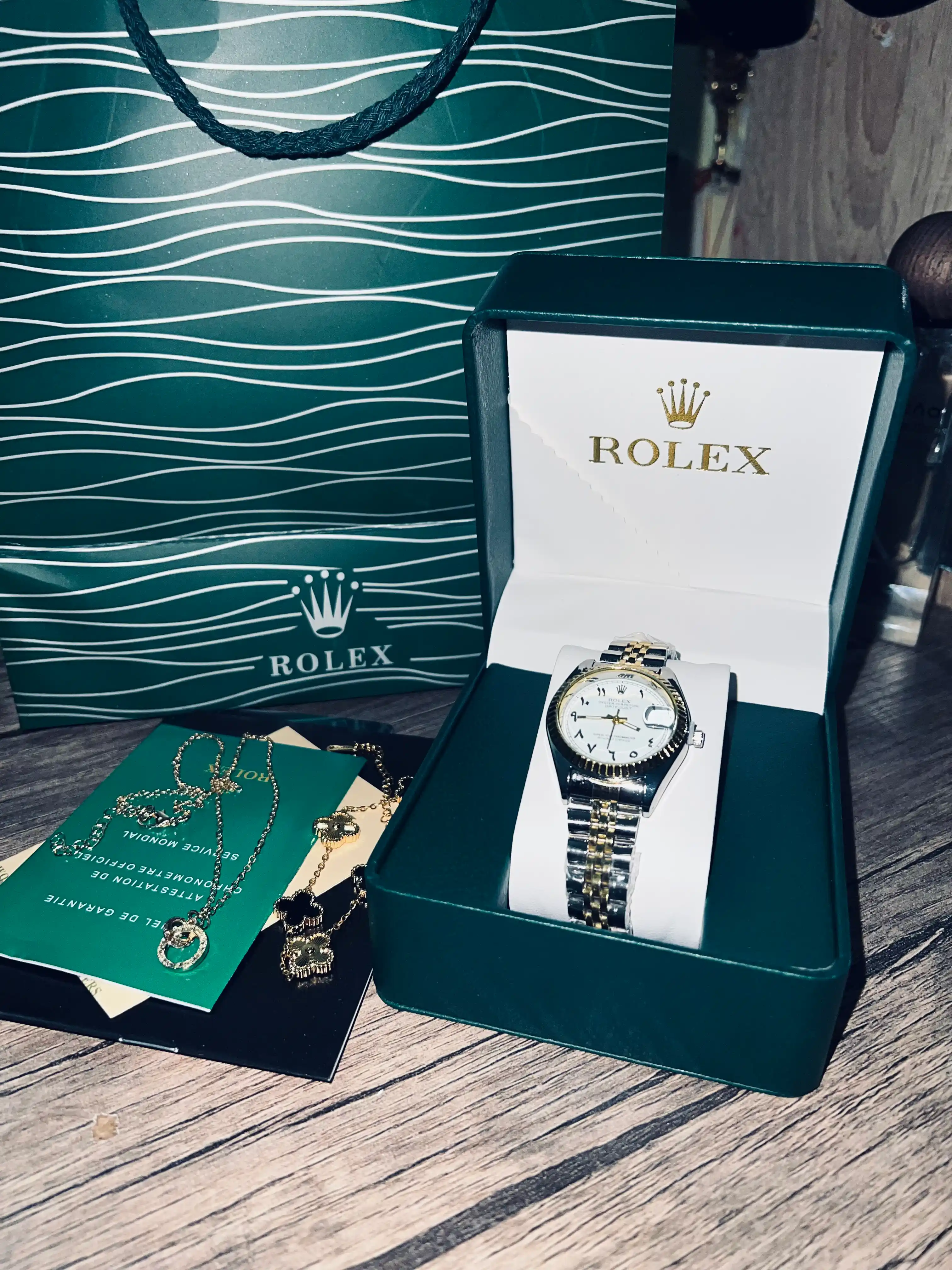 Ayollar uchun klassik Rolex soati - to‘liq sovg‘a to‘plami