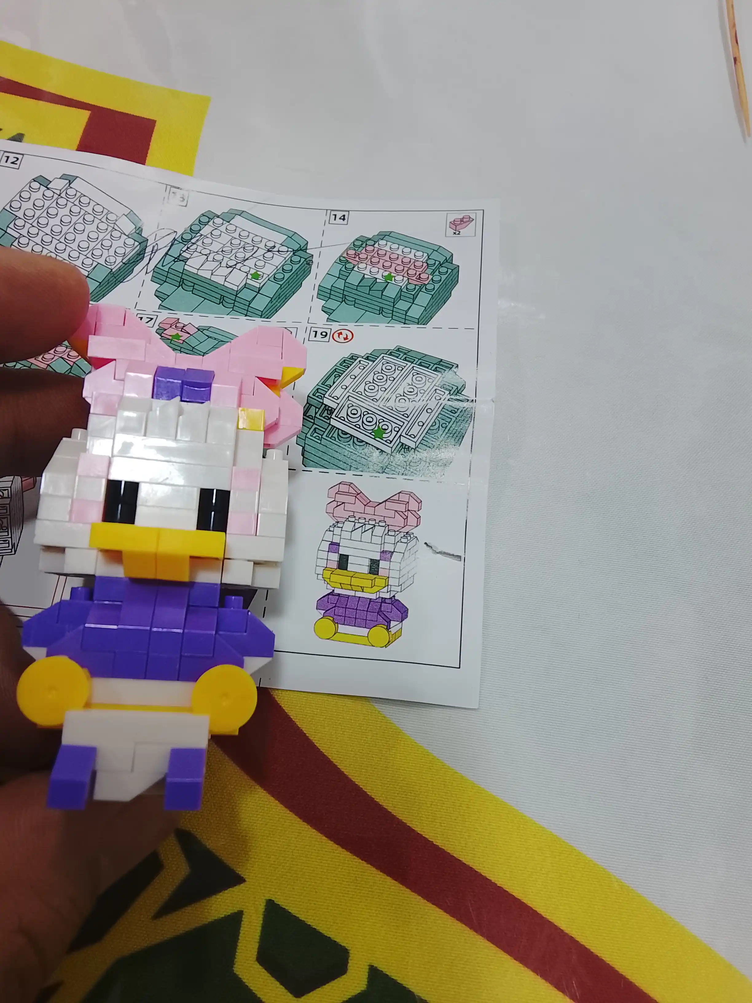 Mini konstruktor 3D Bricks: Disney, Mario va Spanch Bob qahramonlarining figuralari bilan