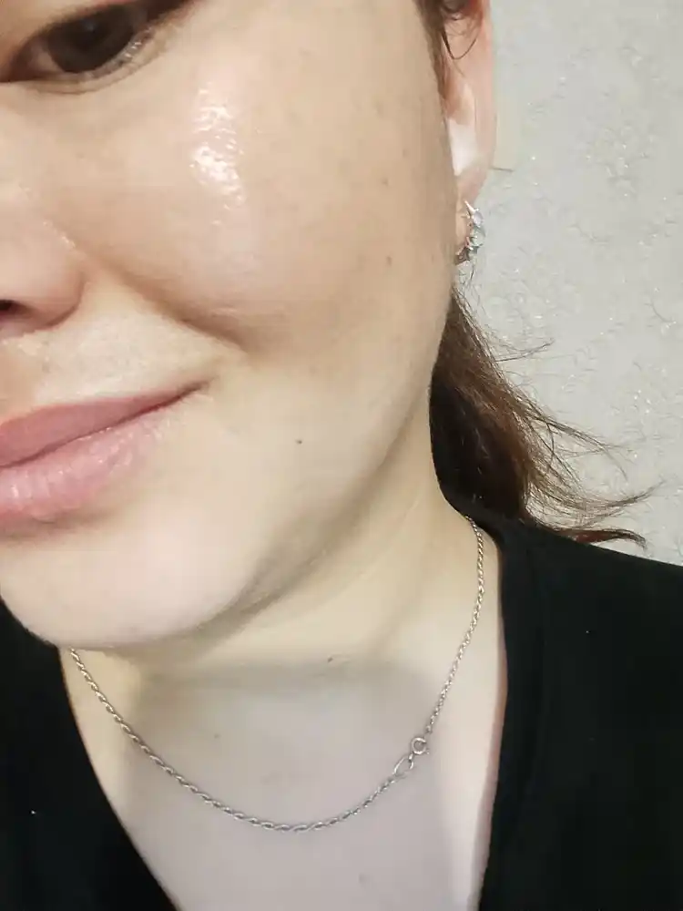 Quyoshdan himoya qiluvchi krem SKIN1004 Madagascar Centella SPF 50+