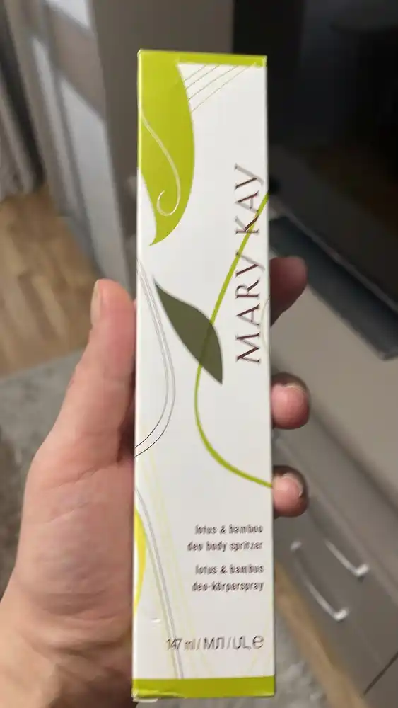 Tana uchun Mary kay nilufar va bambuk spreyi, 147 ml