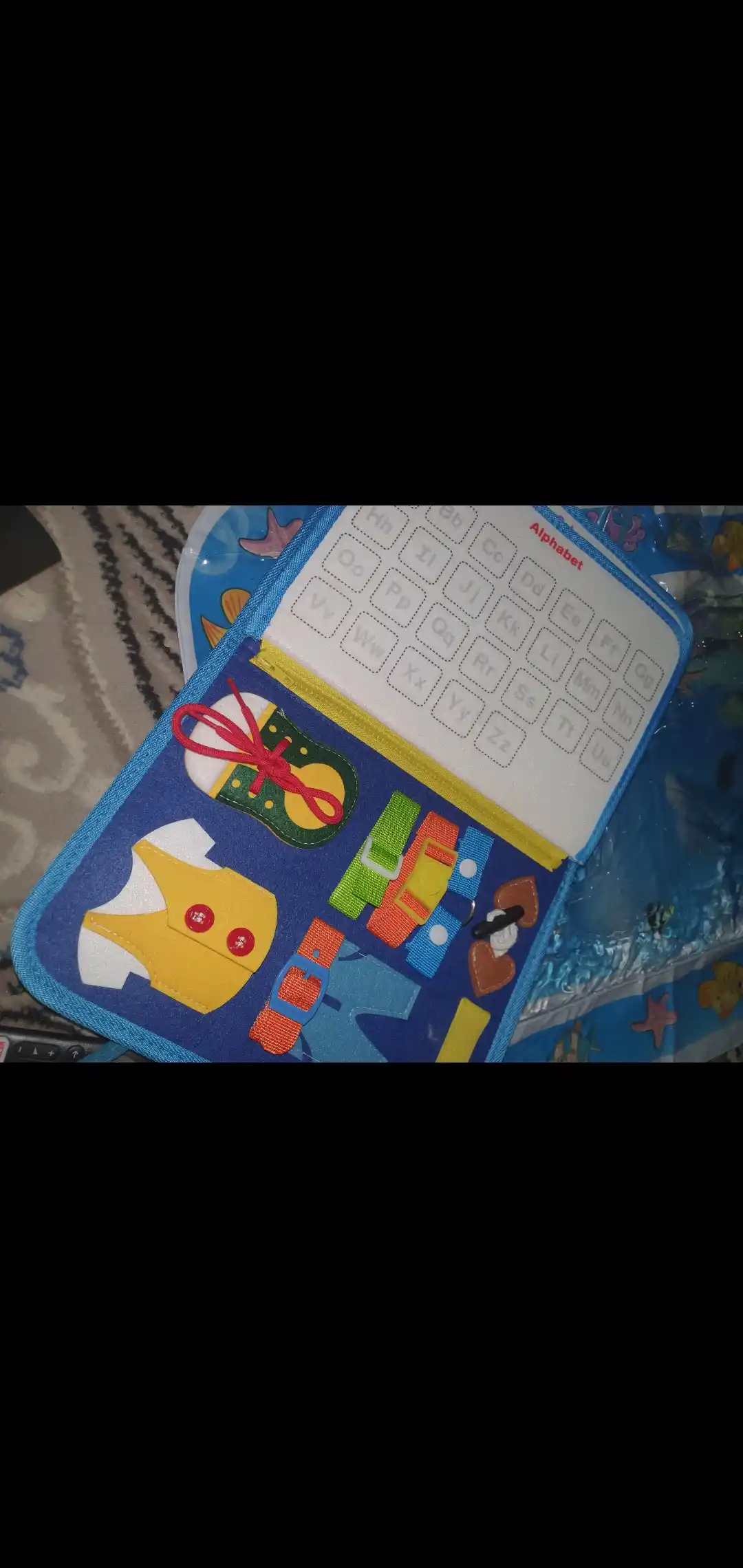 O'quv o'yinchoq kitobi bizibord