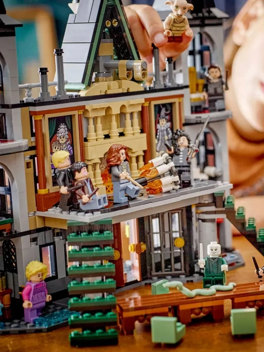 Конструктор Harry Potter Hogsmeade Village, 3228 деталей, 18+, коллекционный набор