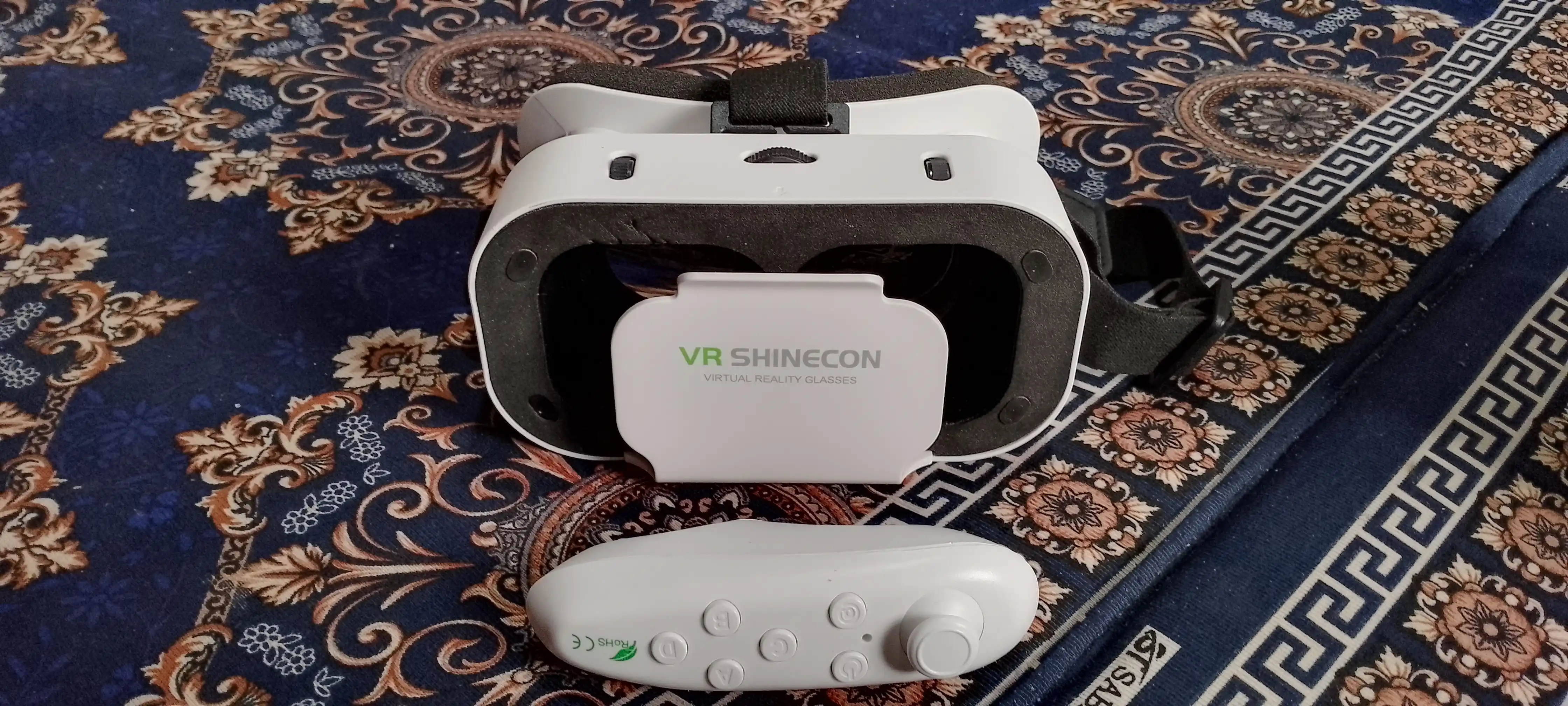 Очки виртуальной реальности VR Shinecon G05A + джойстик, пульт, геймпад