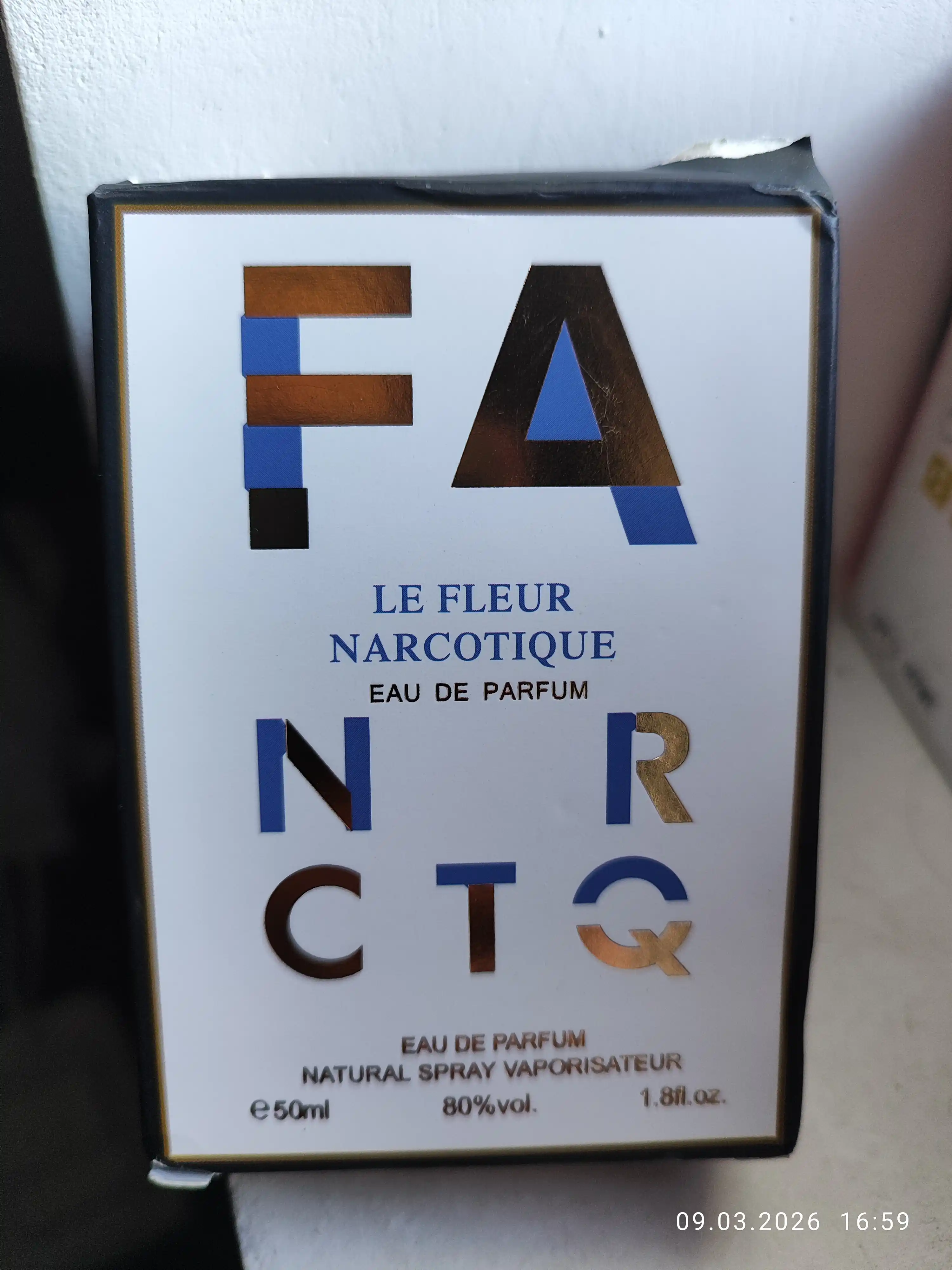 Erkaklar uchun parfyumlangan suv Narcotique, 50, 30 ml