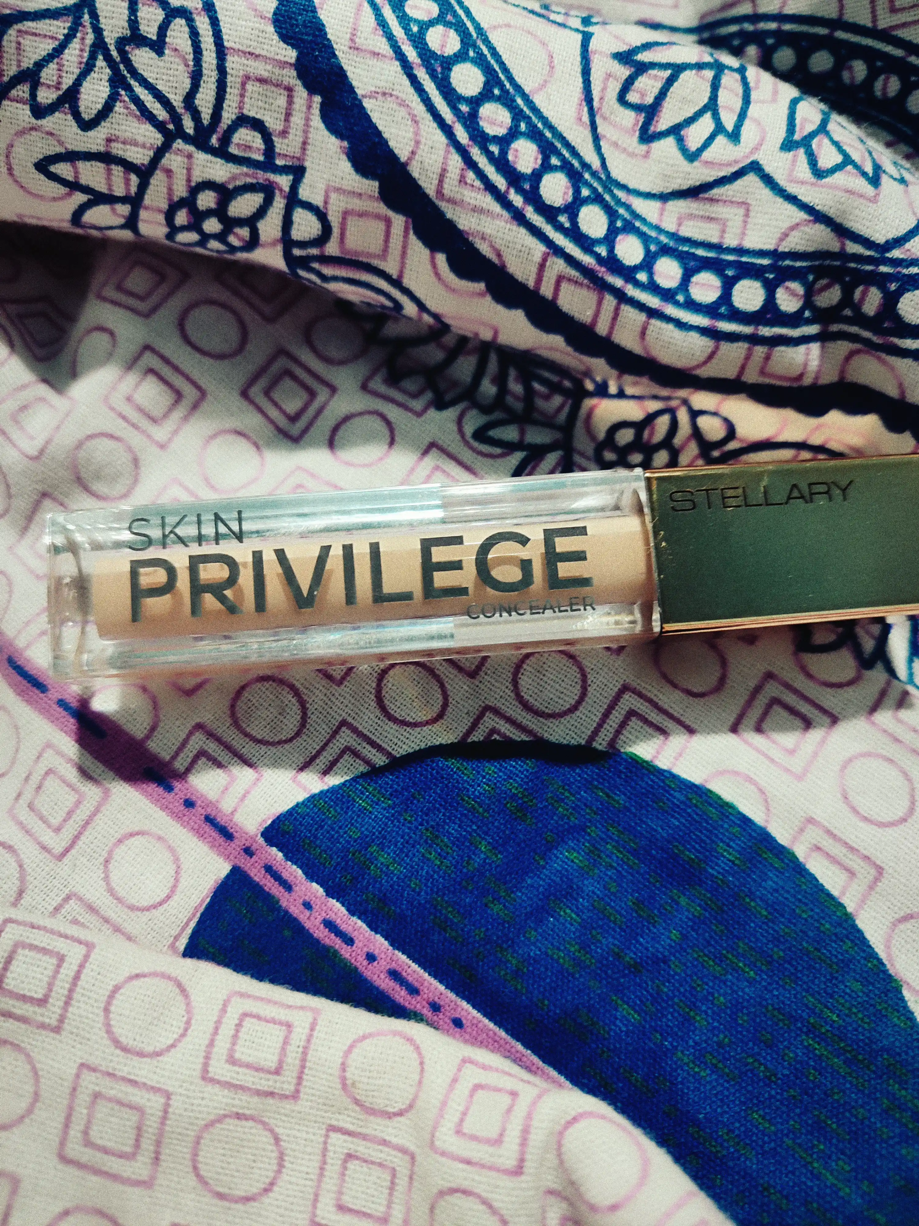 STELLARY Concealer SkinPrivilege namlantiruvchi konsilleri, t 04, 5 ml
