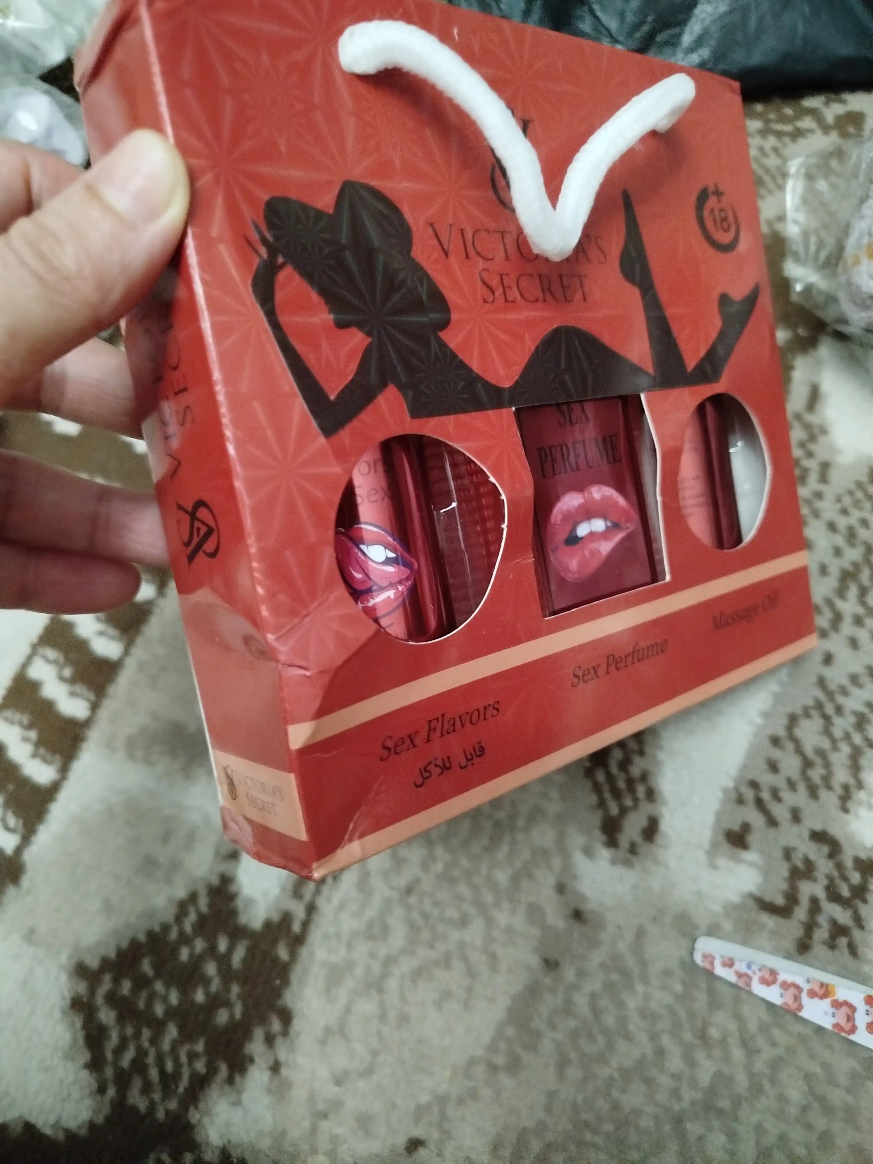 Ayollar uchun Victoria’s Secret Romantik Nabori – Perfume & Oil Set (3 ta)