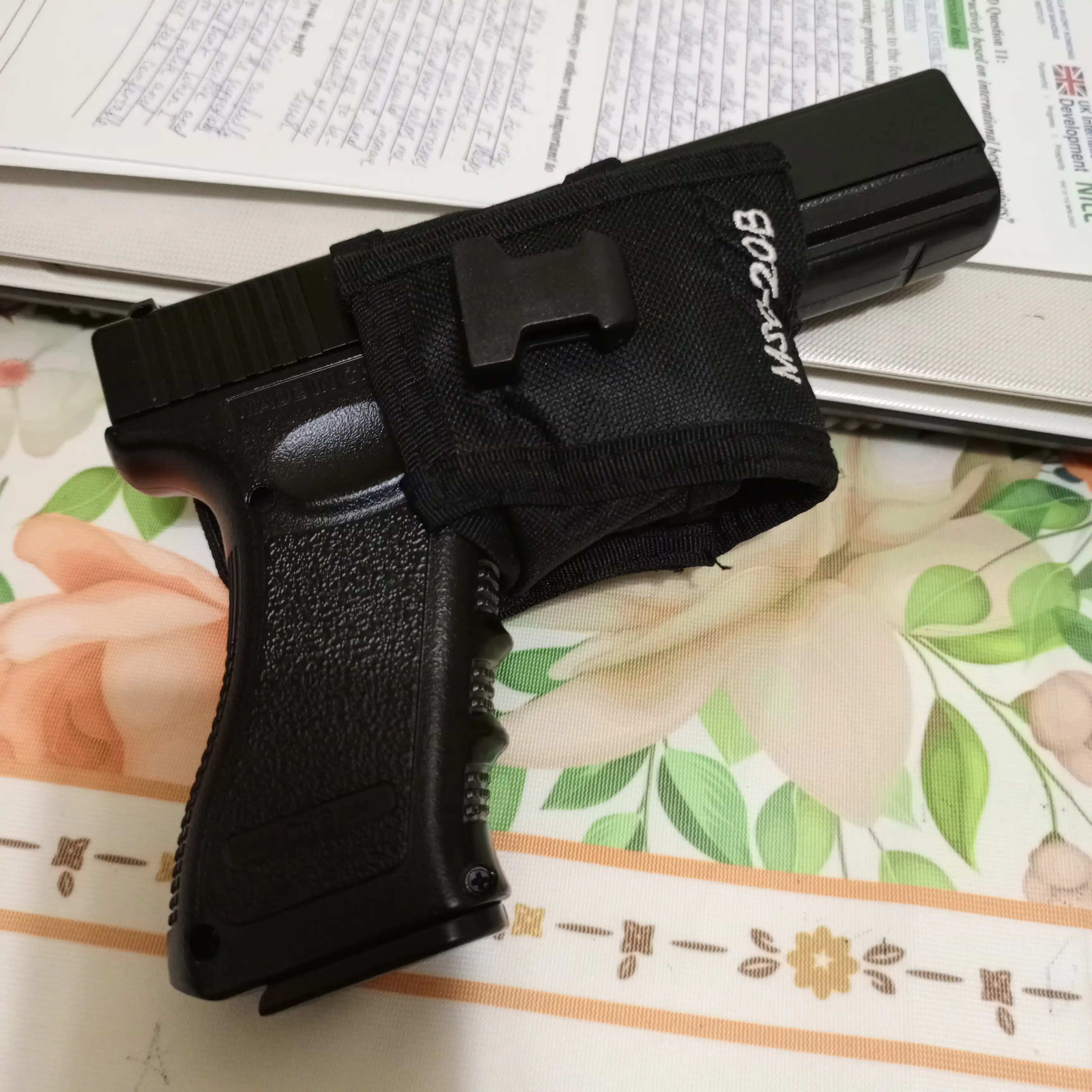 Игрушечный пневматический пистолет Airsoft Gun C15A, 18+, 6 мм BB, черный