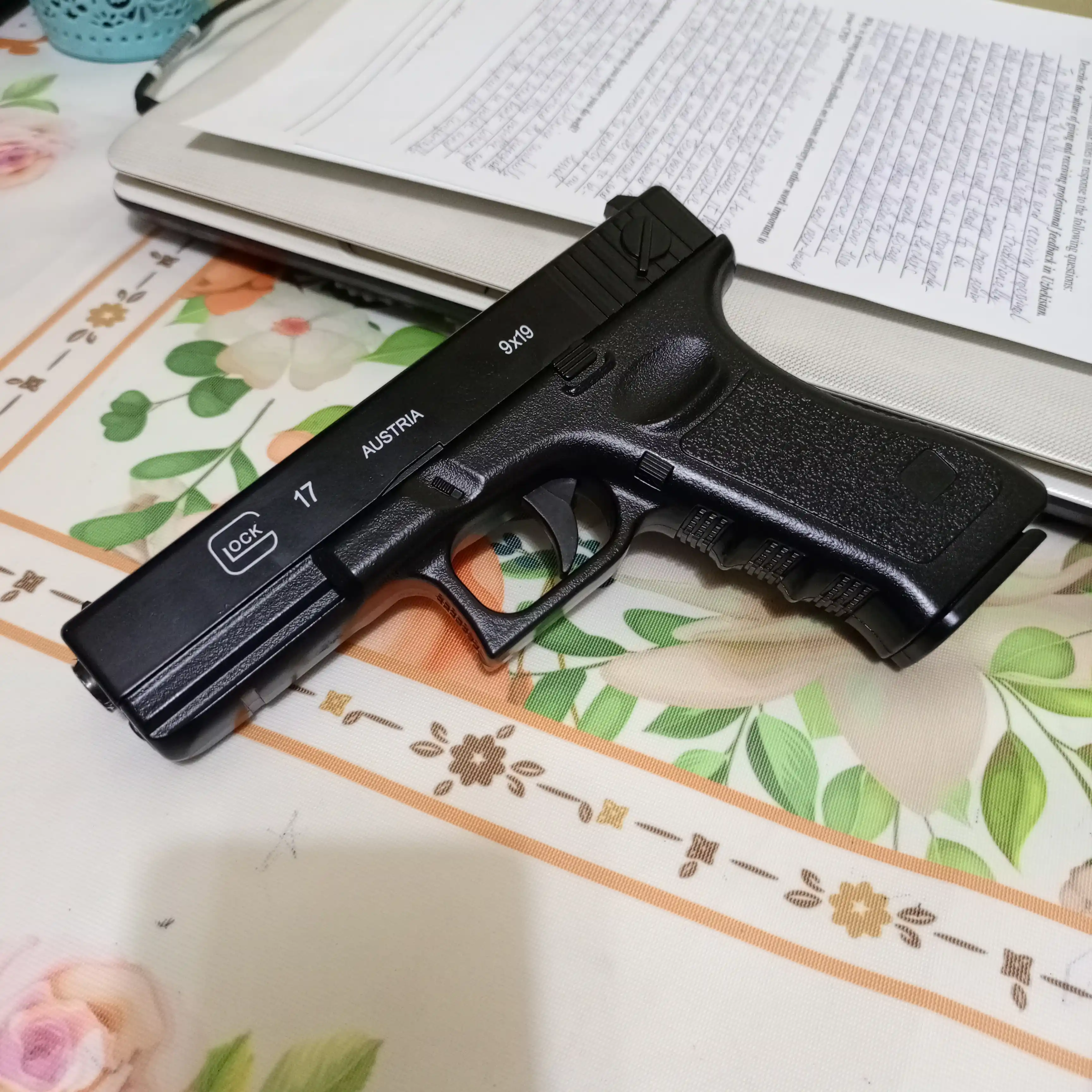Игрушечный пневматический пистолет Airsoft Gun C15A, 18+, 6 мм BB, черный