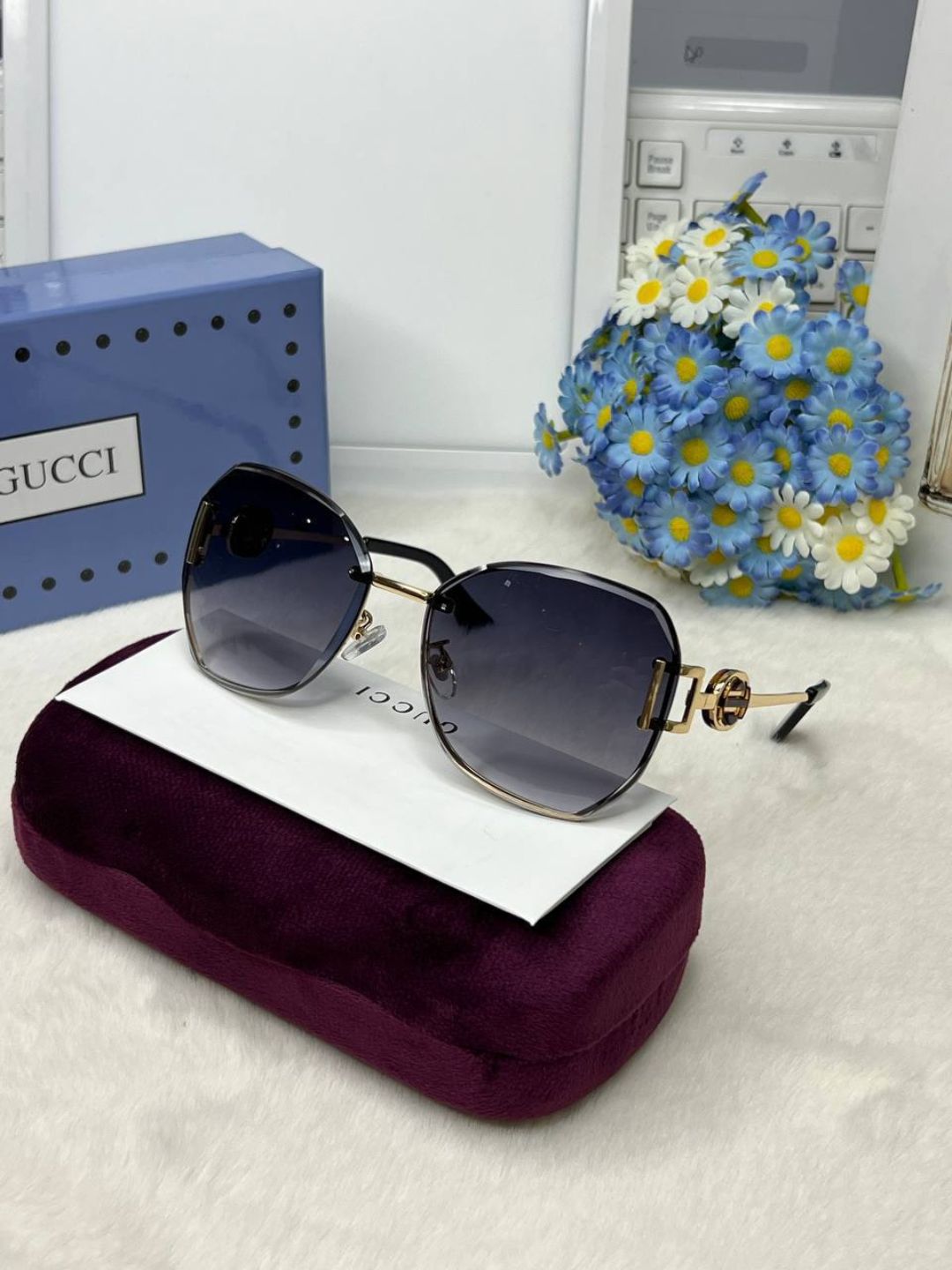 GUCCI Элегантные солнцезащитные очки, которые сочетают стиль и комфорт  - 