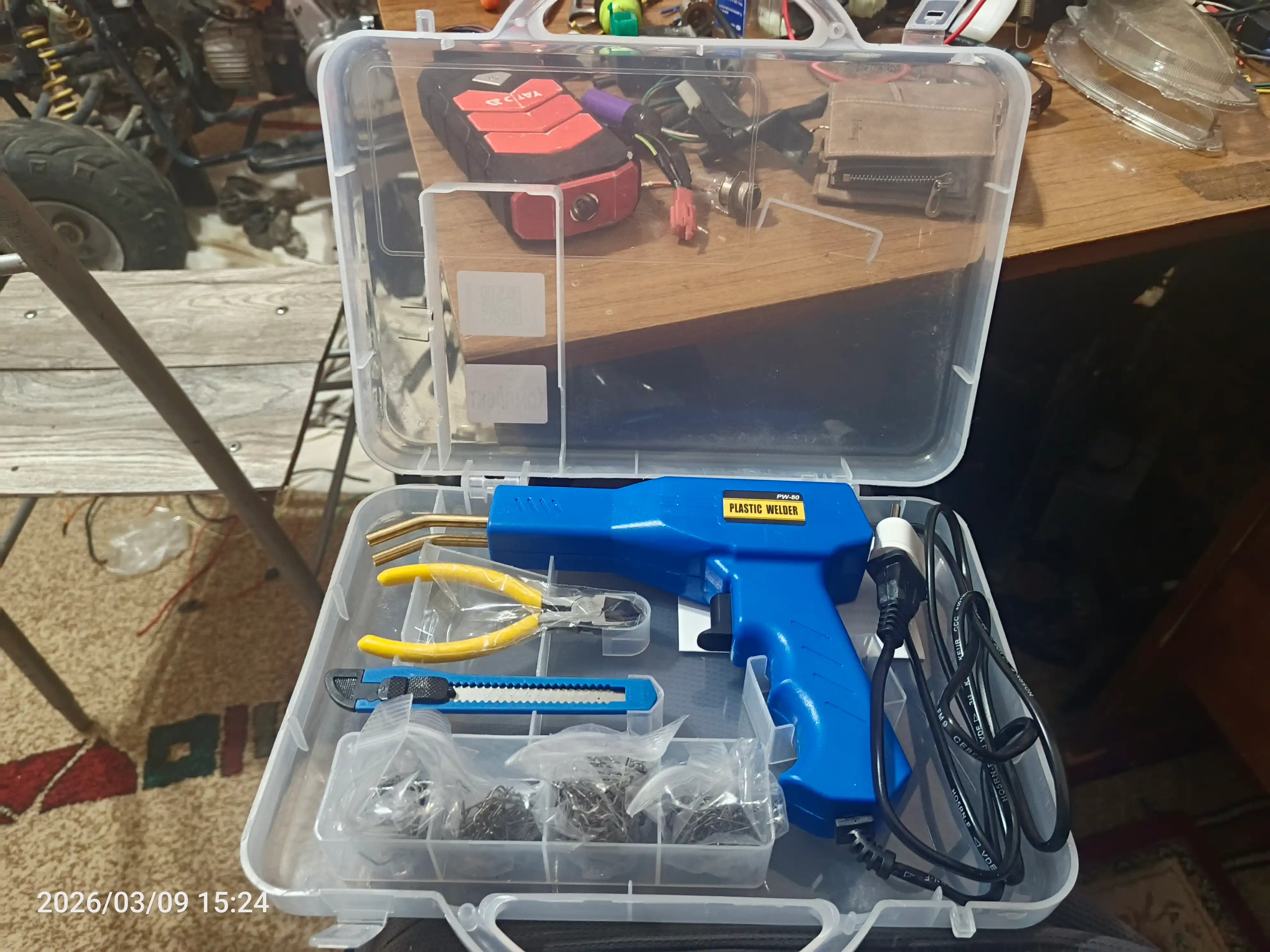 Plastmassa, bamperlarni ta’mirlash uchun impulsli kavsharlagich, elektr termostepler