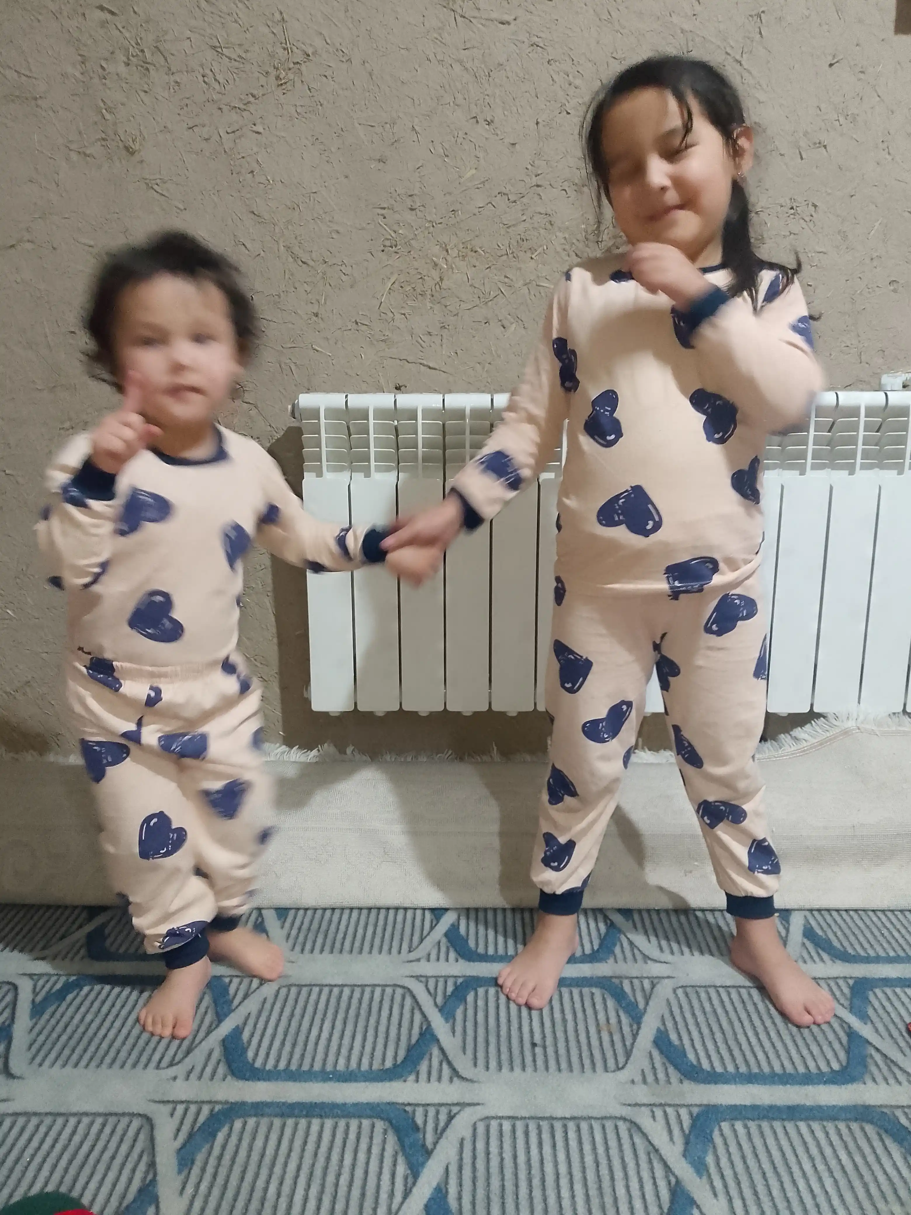 Bahorgi bolalar pijamasi