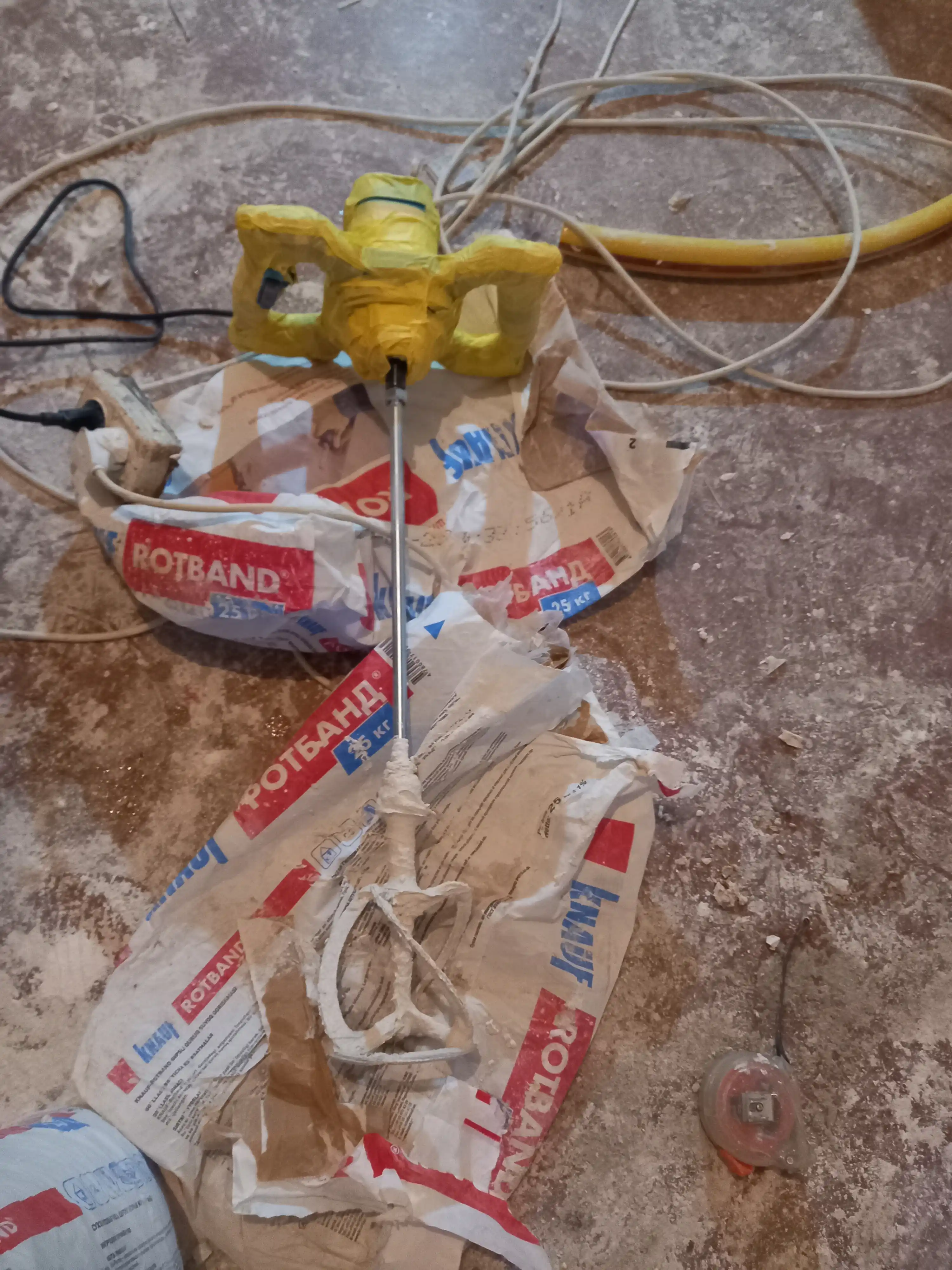 Qurilish mikseri elektr drell-mikser 2500Vt quvvatli M14 patron va venchik bilan