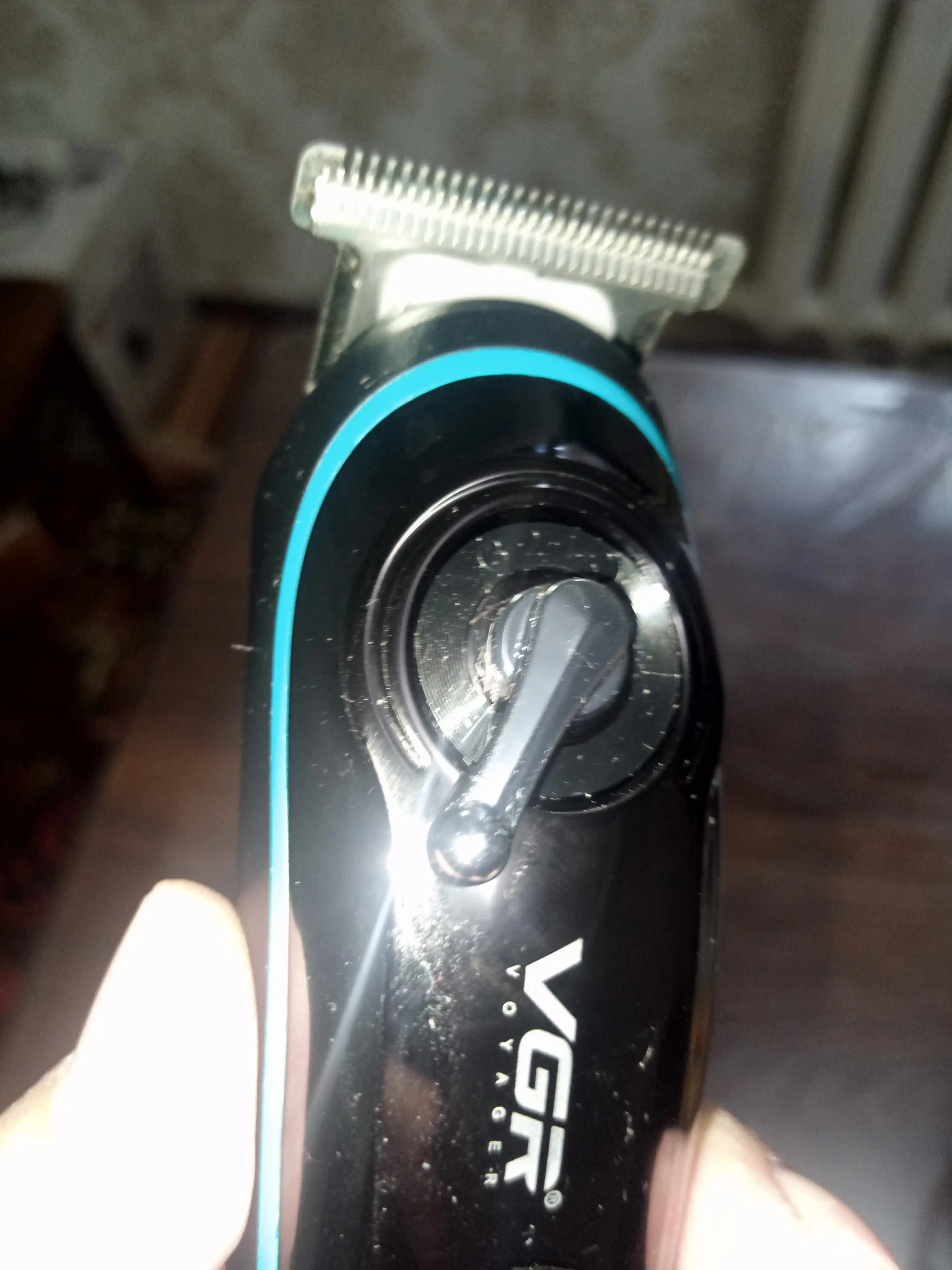 Soqol, mo‘ylov va soch uchun simsiz VGR V-055, 071, 075, 999, 933 trimmer