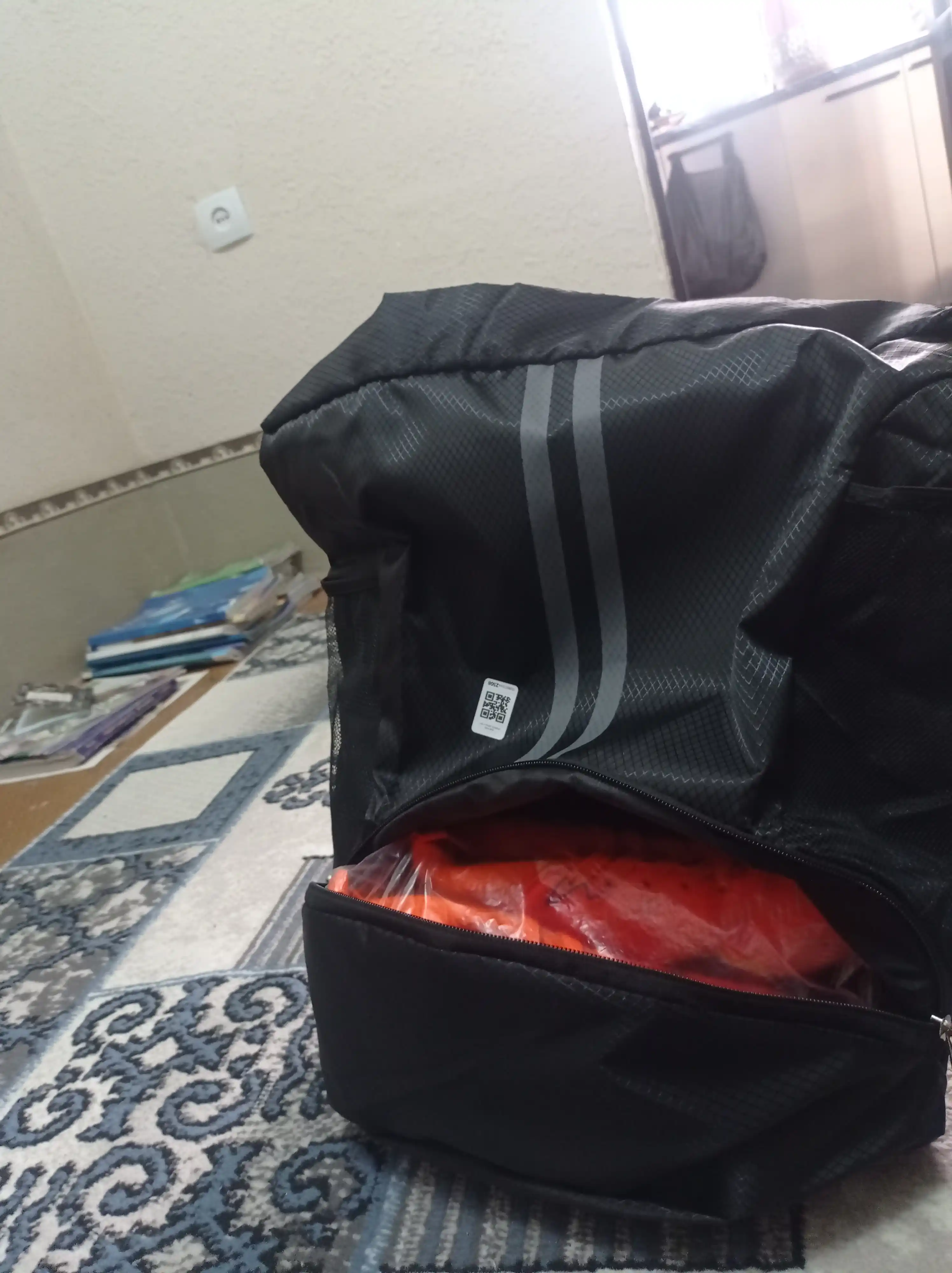 Yig‘iladigan sport ryukzak — oyoq kiyim bo‘limli, yengil, suv o‘tmaydigan sumka
