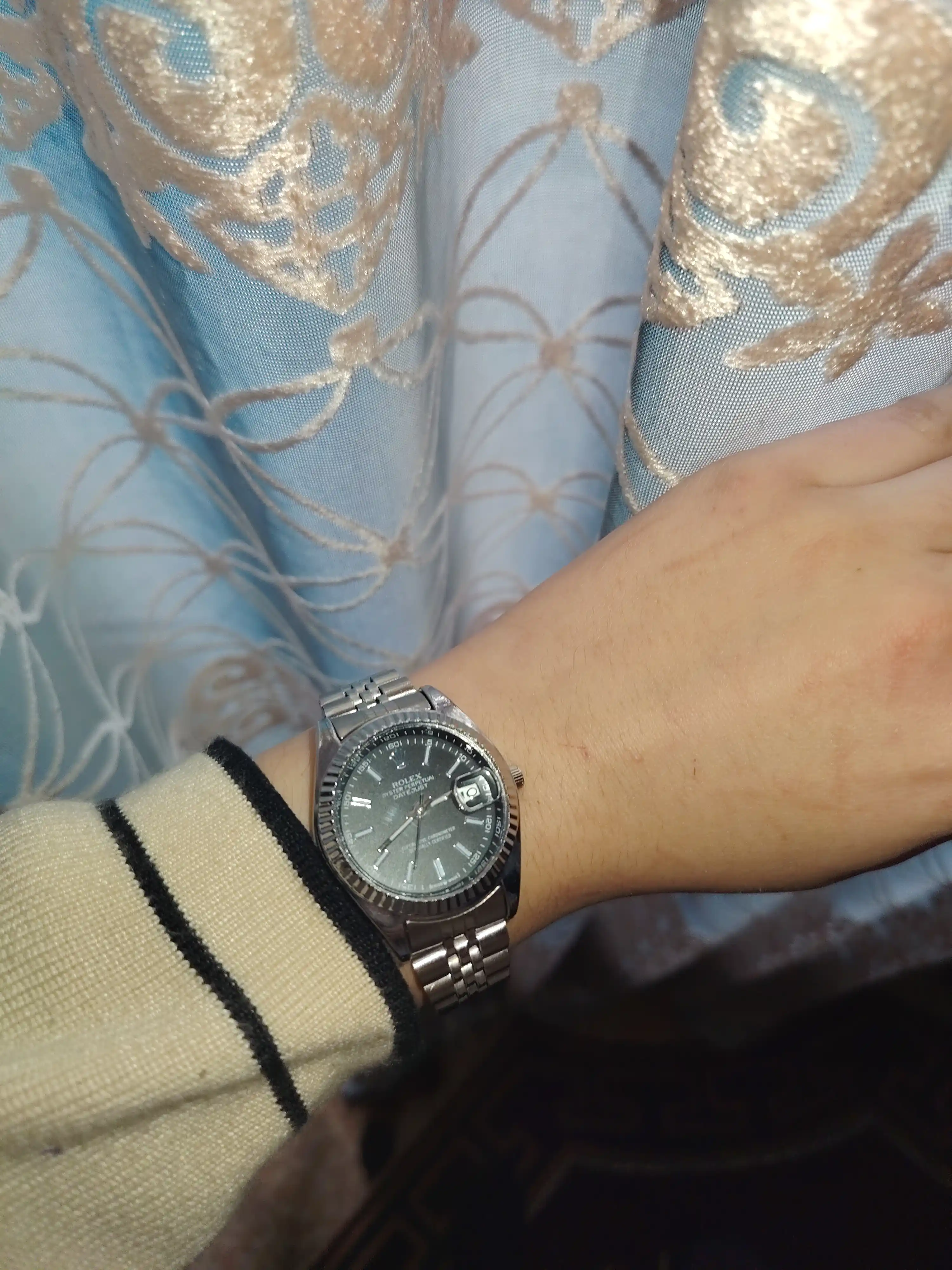 ROLEX ayollar qo‘l soati, batareyali, to‘plamda: quti, soat, g‘ilof, hujjatlar