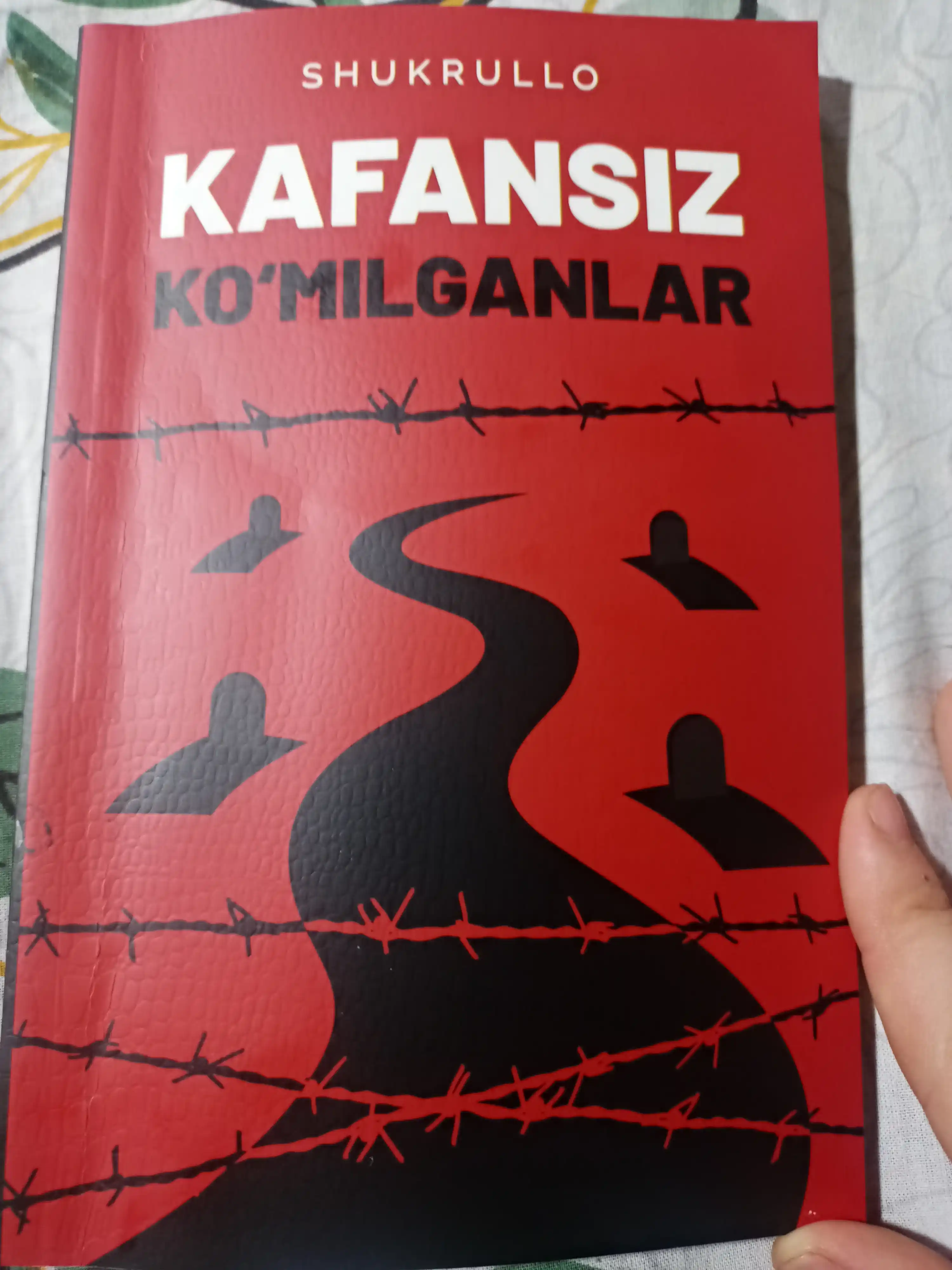 Кафансиз ко'милганлар, Шукрулло