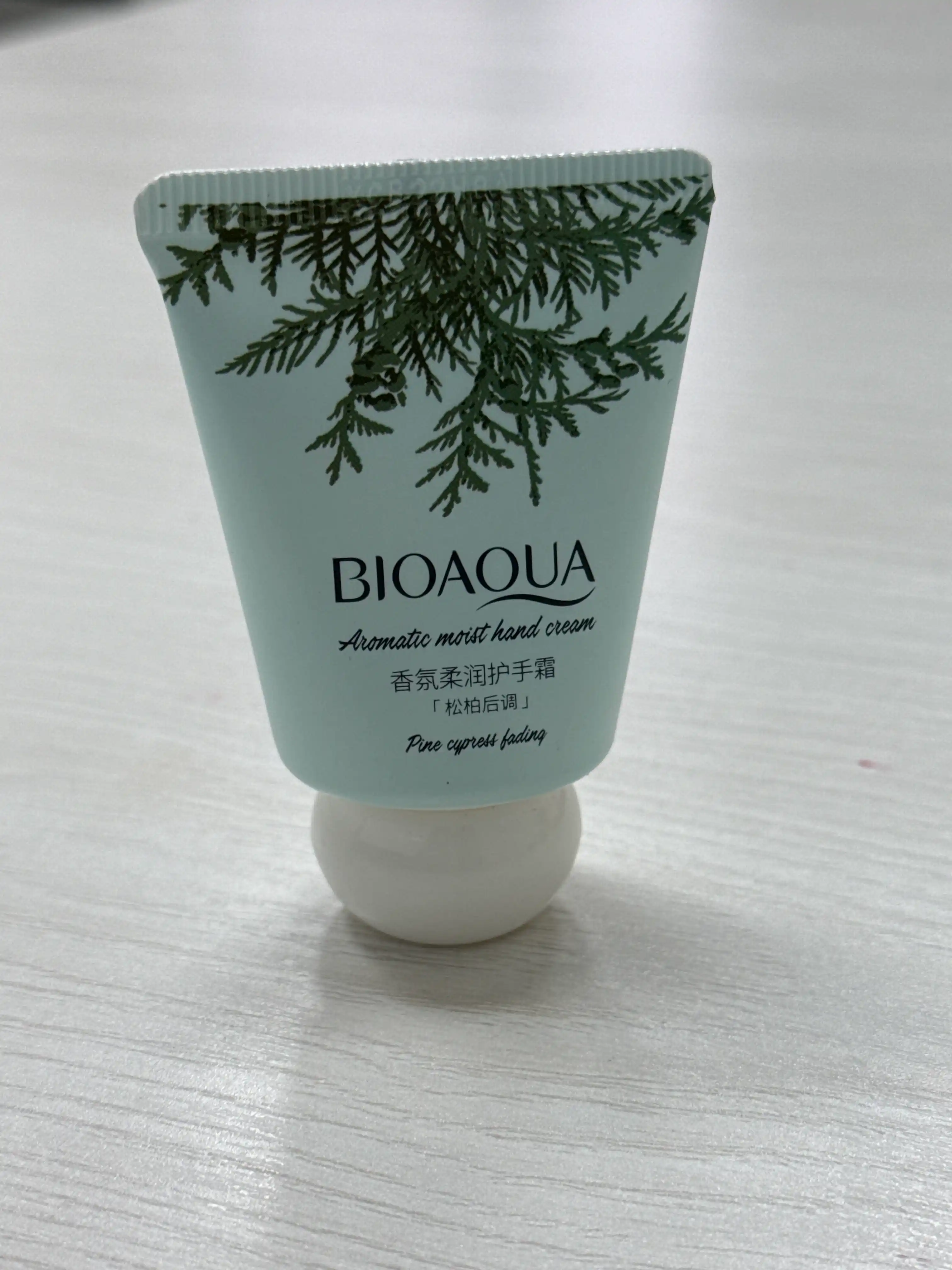 Bioaqua qo'l uchun kremi, namlovchi va oziqlantiruvchi