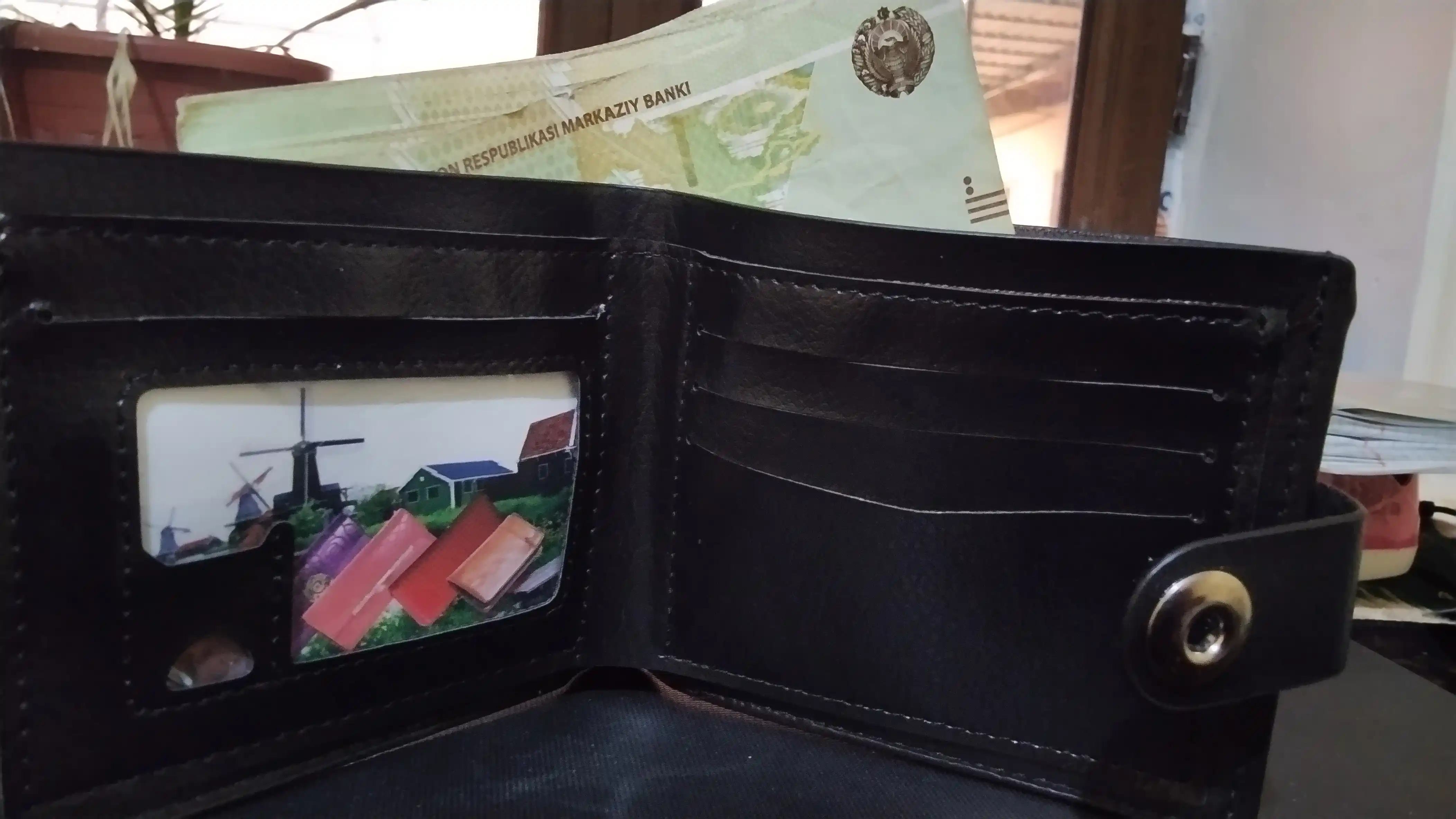 Erkaklar hamyoni, portmone, tugmali qulflash eko charm kashelek, o'lcham 12 * 10 sm