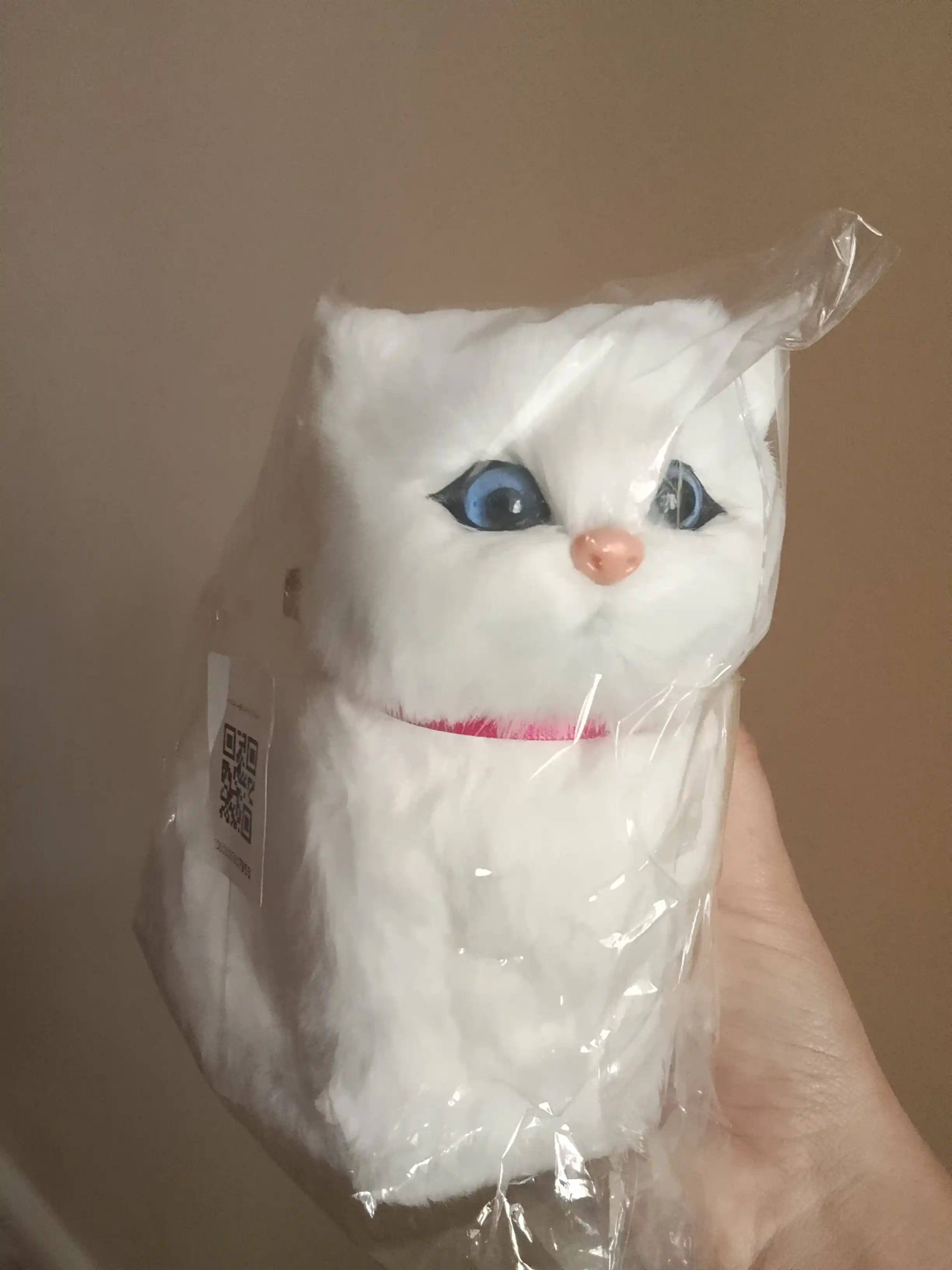 Игрушечный кот