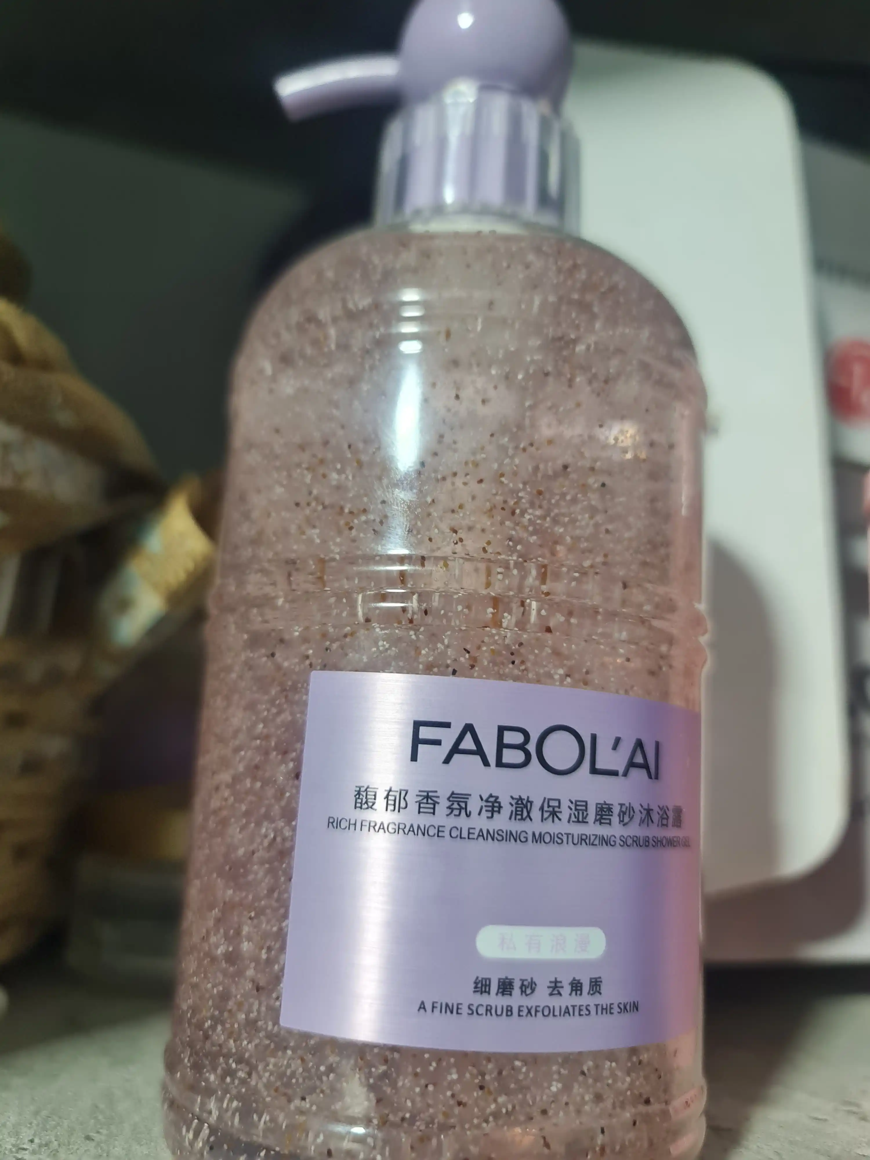 FABOL’AI парфюмeрованный (500мл) гель-скраб для душа Rich Fragrance