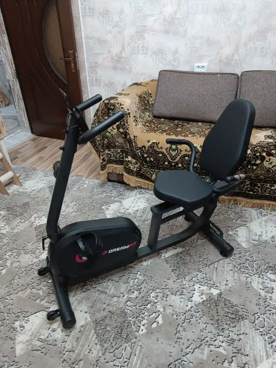 Велотренажер Dreamfit, для домашних кардиотренировок, DF-203,204,221 B