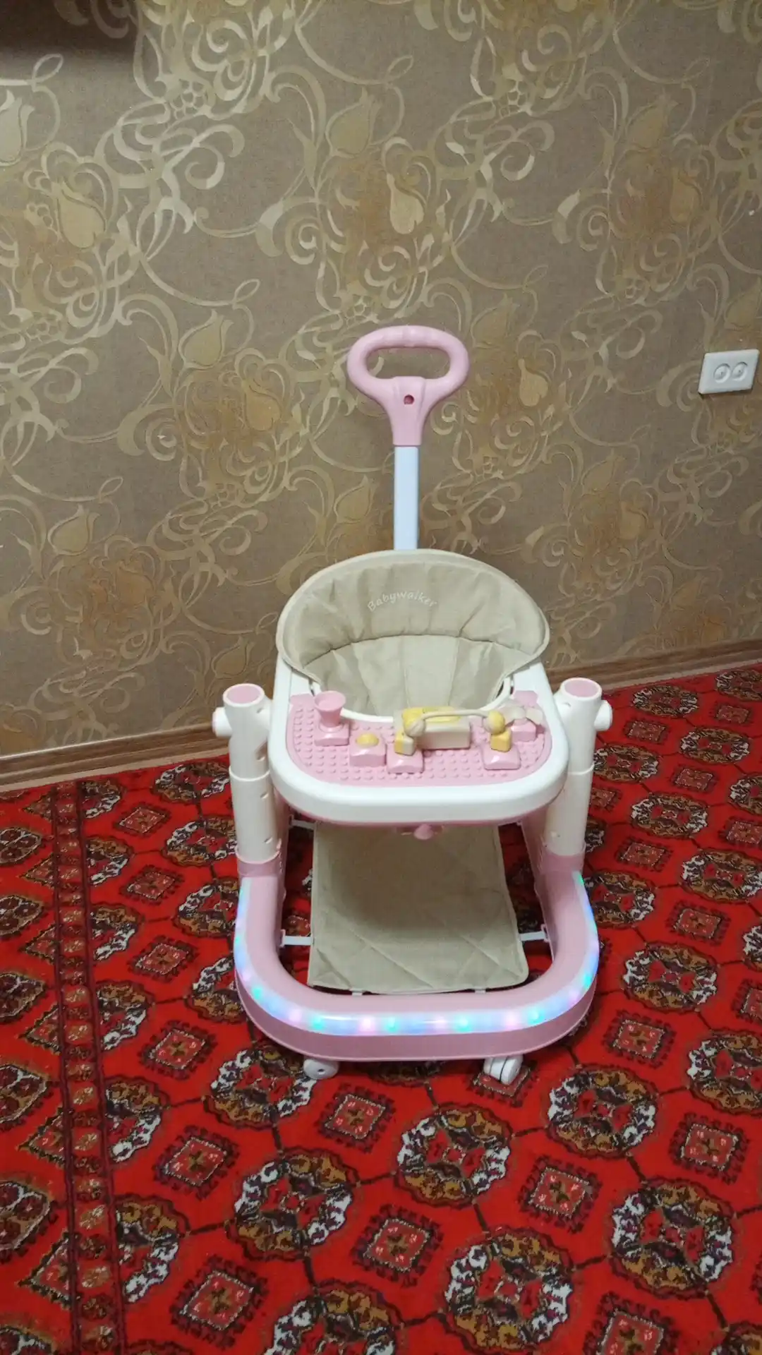 Sayrayotgan yuruvchi xodunkul – o‘yin va o‘rganish birgalikda