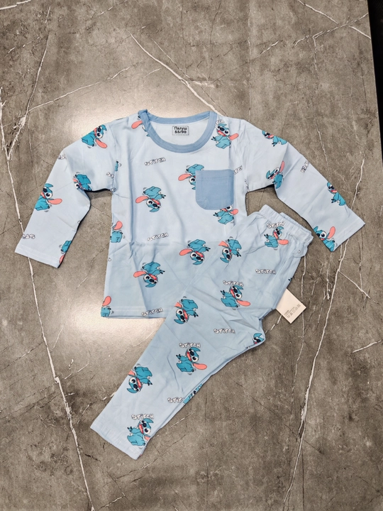 Stitch va Mickey rasimli bolalar pijamasi. Yumshoq, qulay va uyqu uchun juda mos
