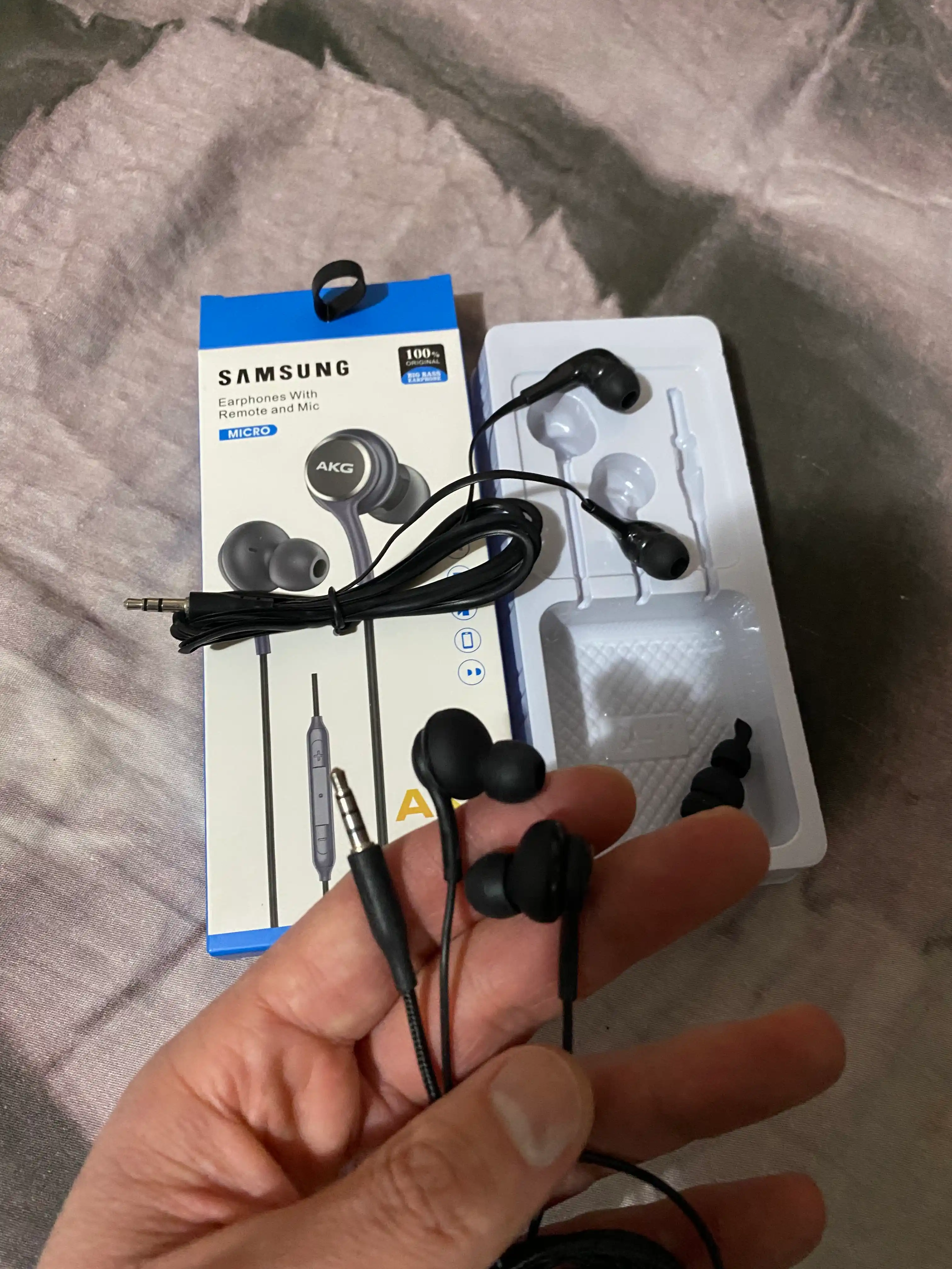 Samsung AKG mikrofonli simli quloqchinlar