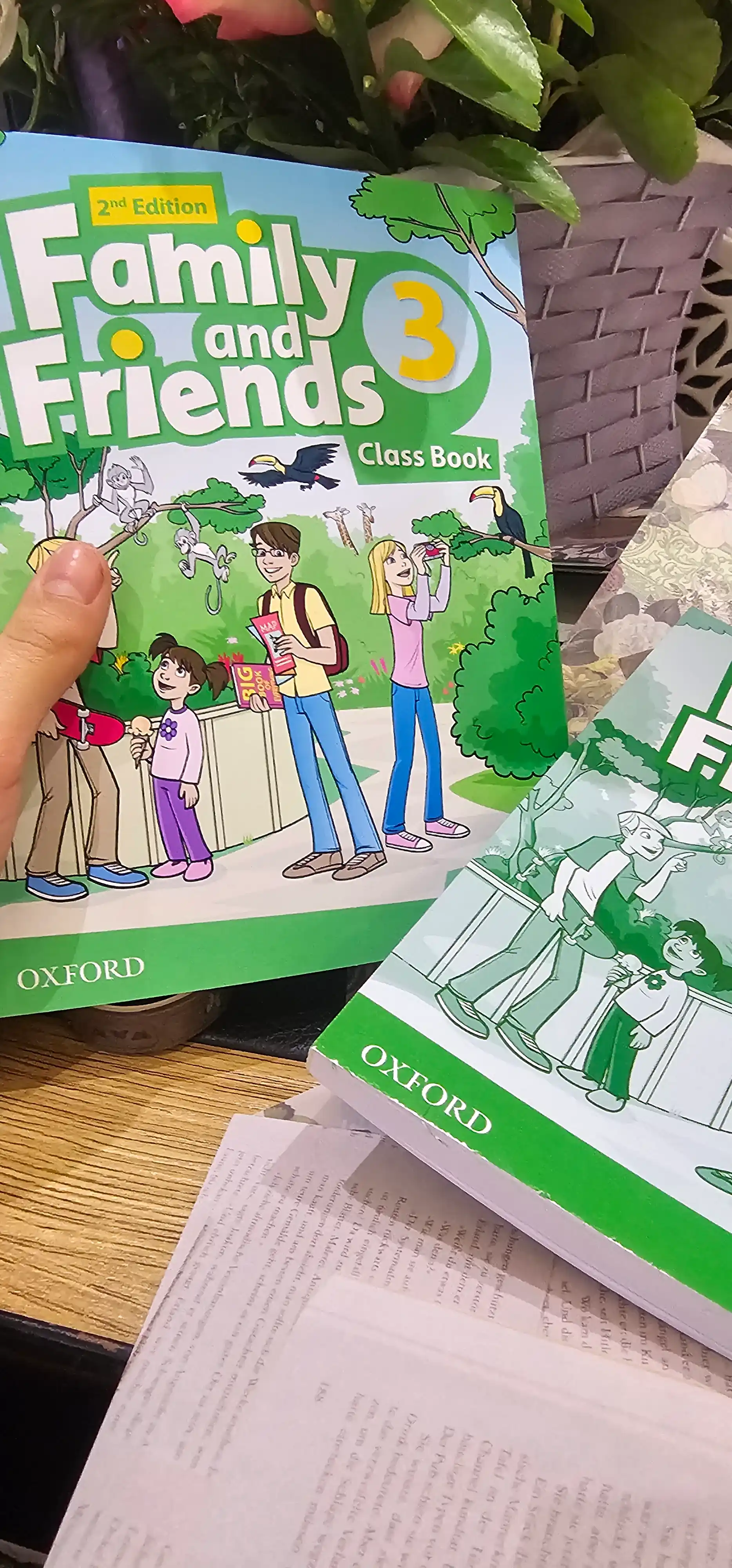 Family and Friends 0 1 2 Class Book + Workbook/ Family and Friends 2 Class Book + Workbook