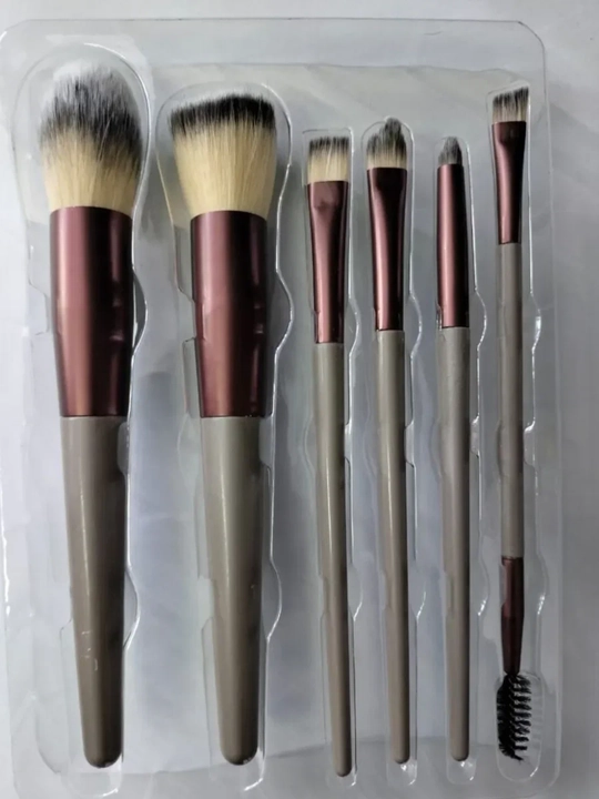 "HUDABEAUTY" professional yuz va ko'z bo'yanish cho'tkalari to'plami, 6 dona - 