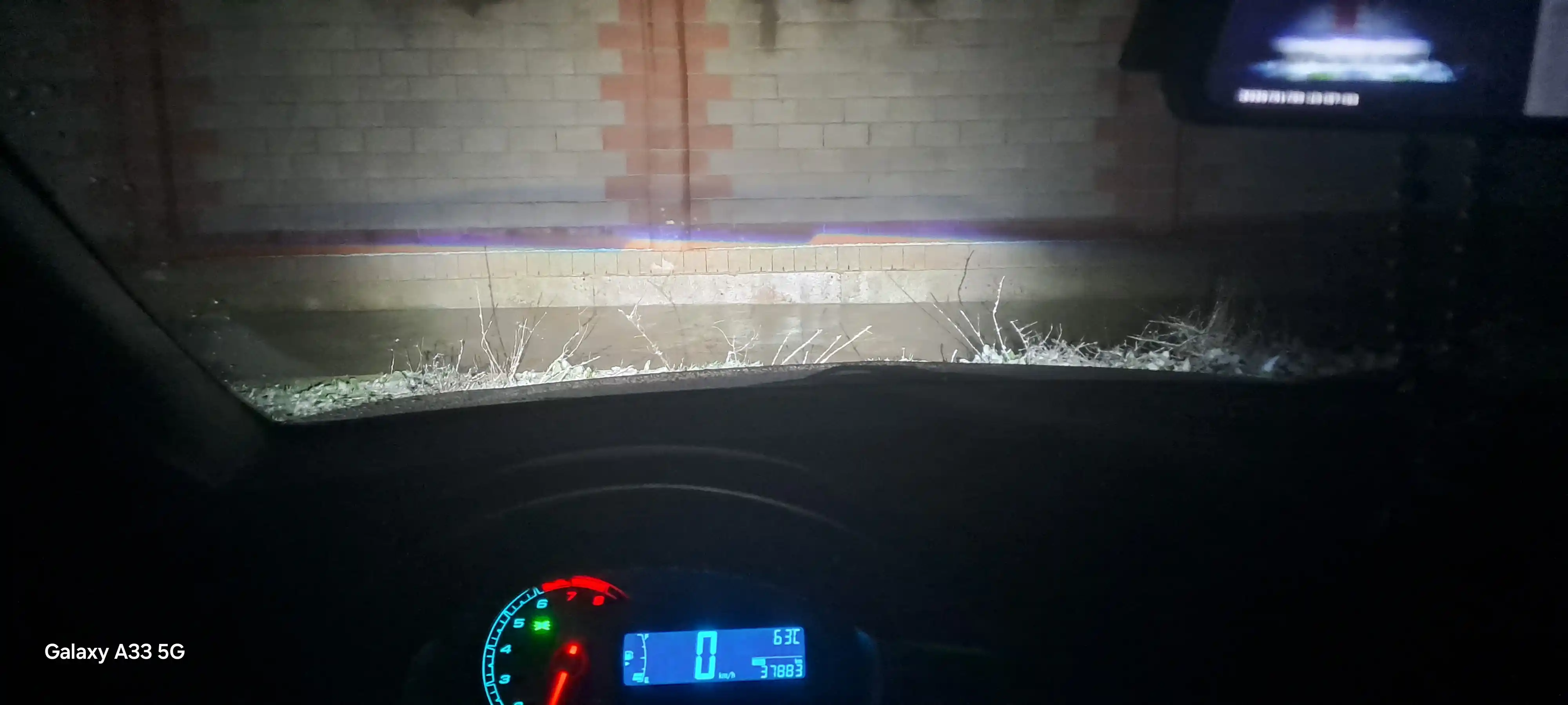 Yoritgichlar led lampa A8 oq va sariq rangli,LED - A7 LED lampalar H4 mini linzali avto