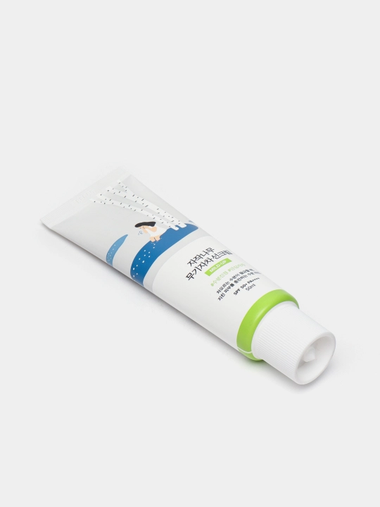 Солнцезащитный крем и спрей Round Lab  Sunscreen SPF50+ PA++++
