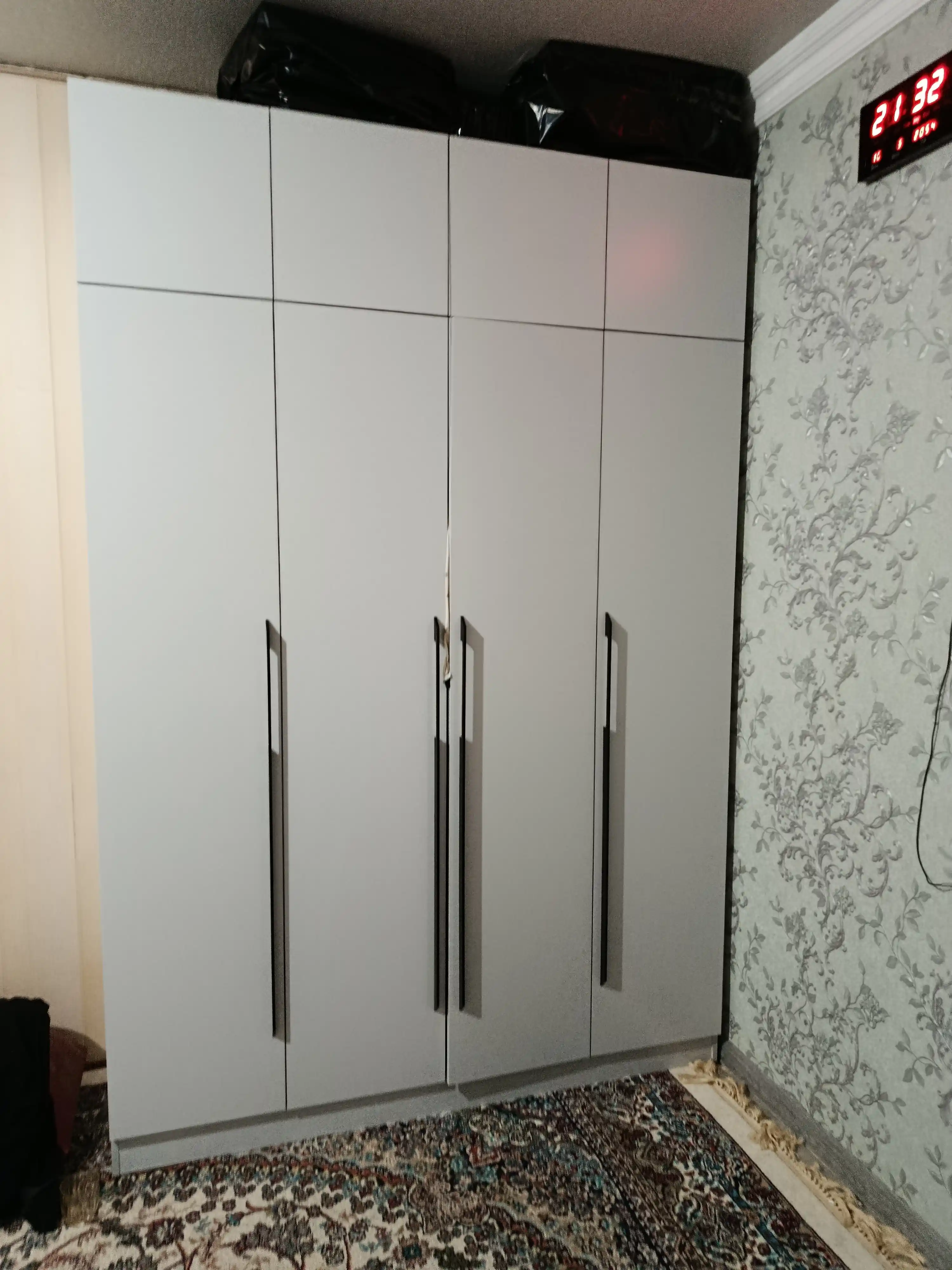 Удобный шкаф, для вашего просторного и уютного дома, 160*240