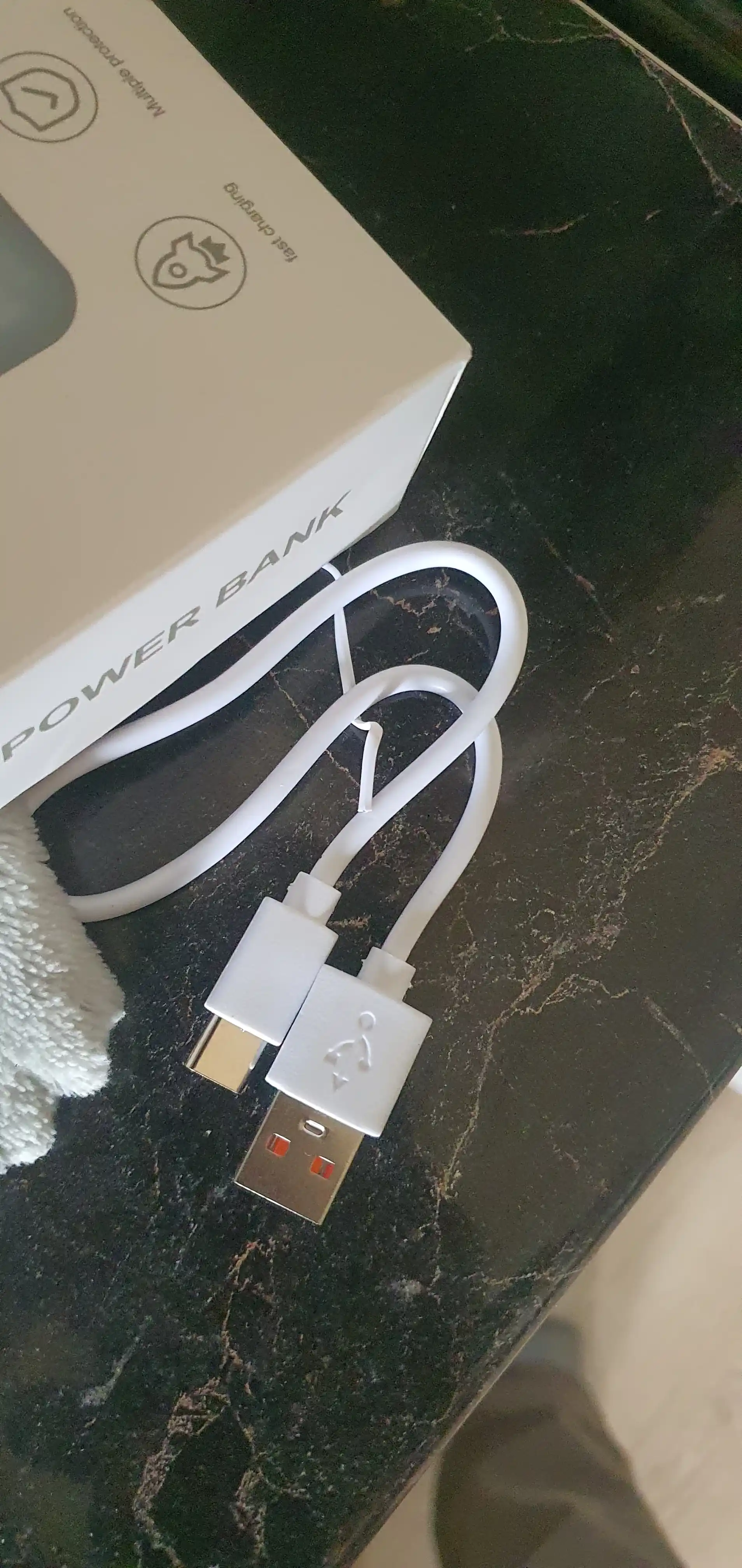 Power Bank 20000mA 66W tezkor quvvat bilan tashqi akkumulyatori +4 kabel bilan