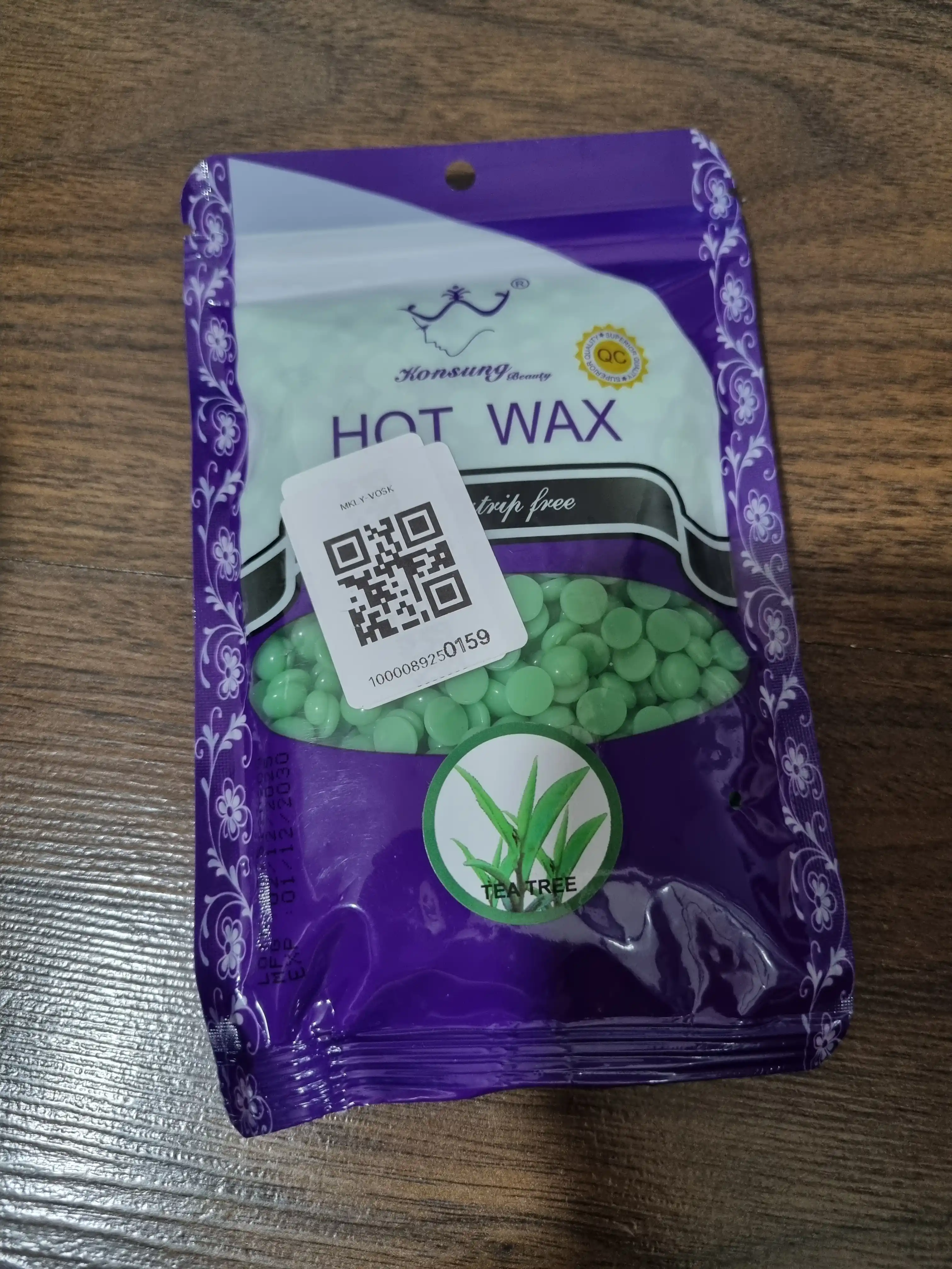 Depilatsiya uchun mum Hot Wax, professional, granulalarda, tea tree 100 g